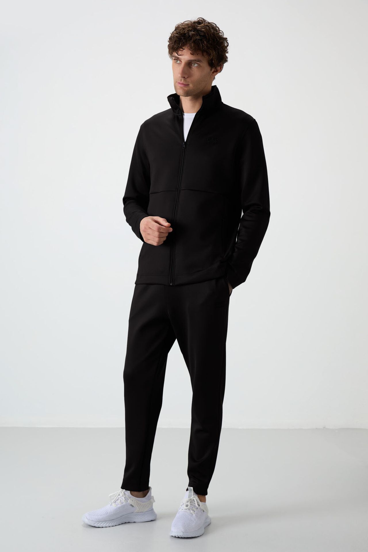 TOMMY Men's Scuba Active Set With Zip Collar 1