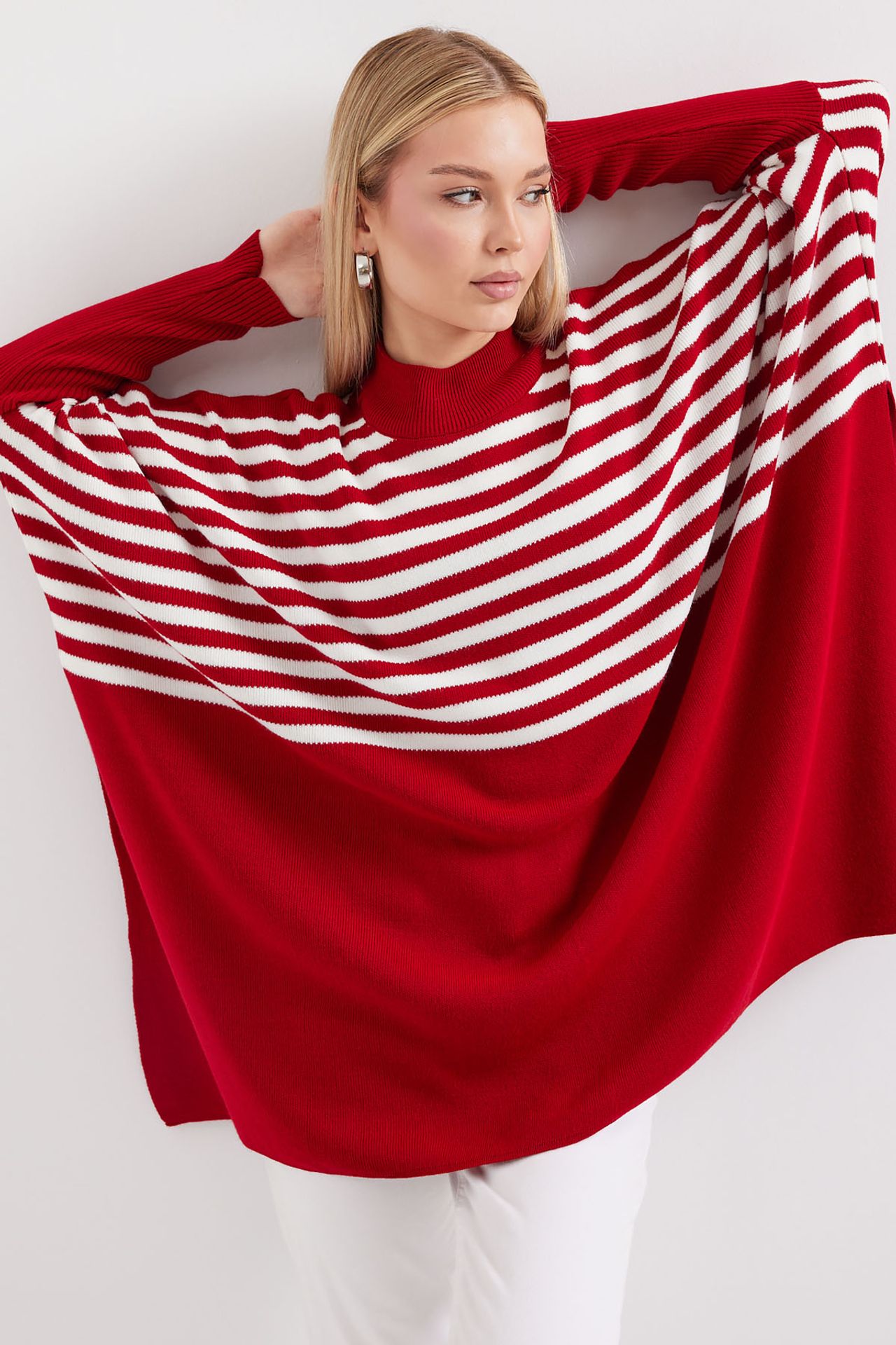BDART Oversized Acrylic Crew Neck Jumper 5
