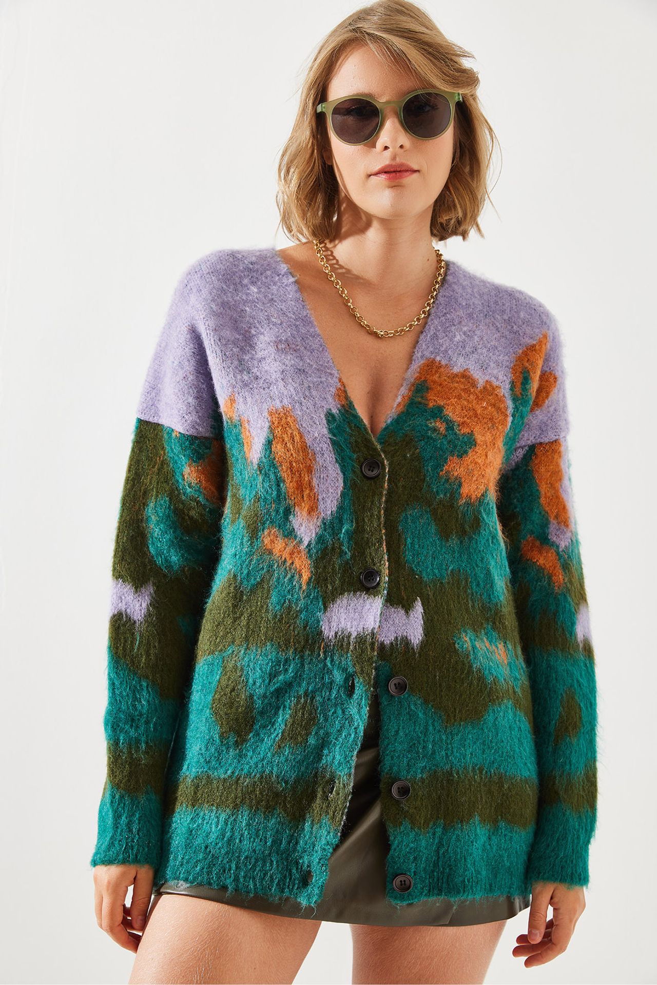 LUCCI Long Thick Jacquard Cardigan with Button Closure