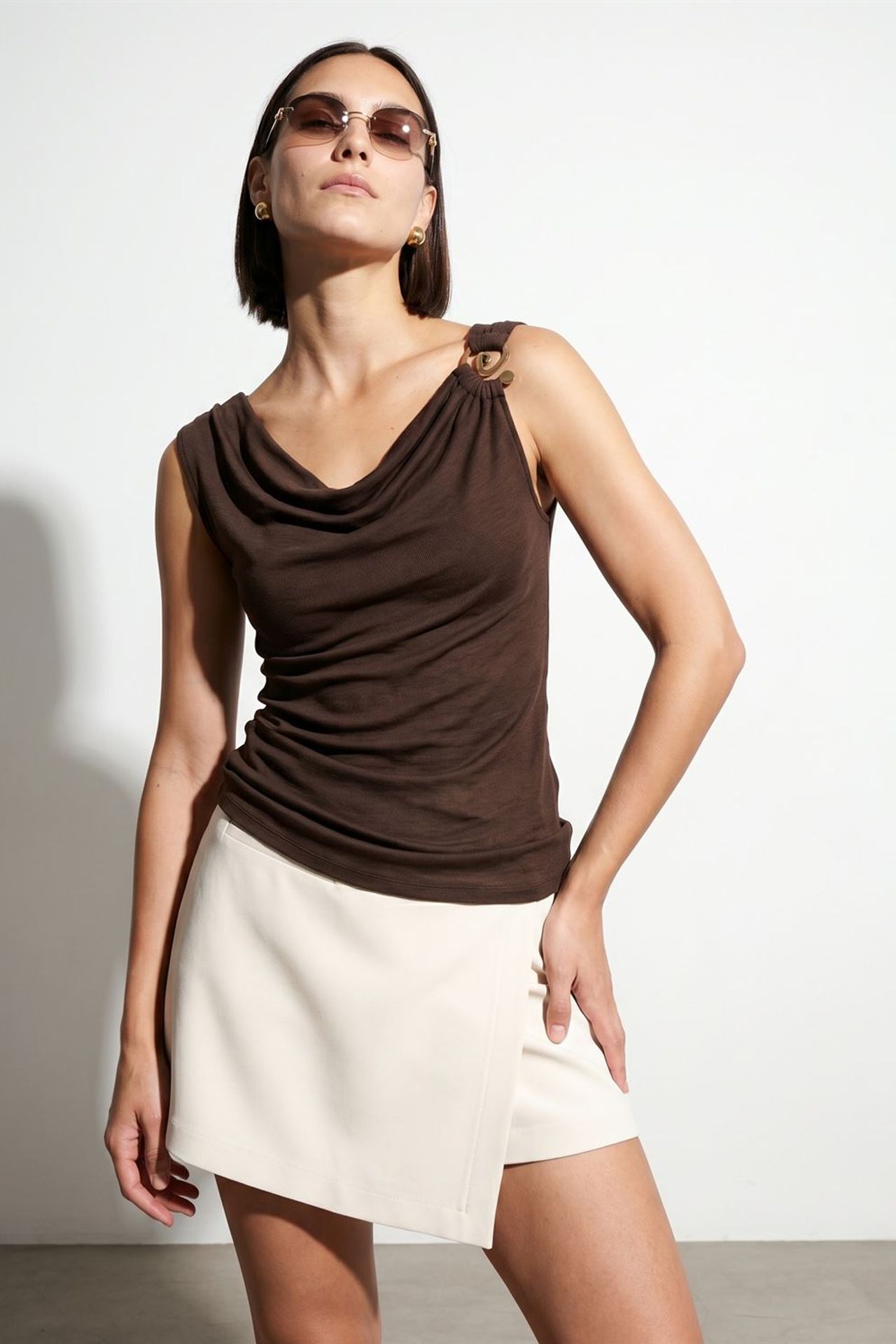 DILVIN Sleeveless Cowl Neck Shell Top 4