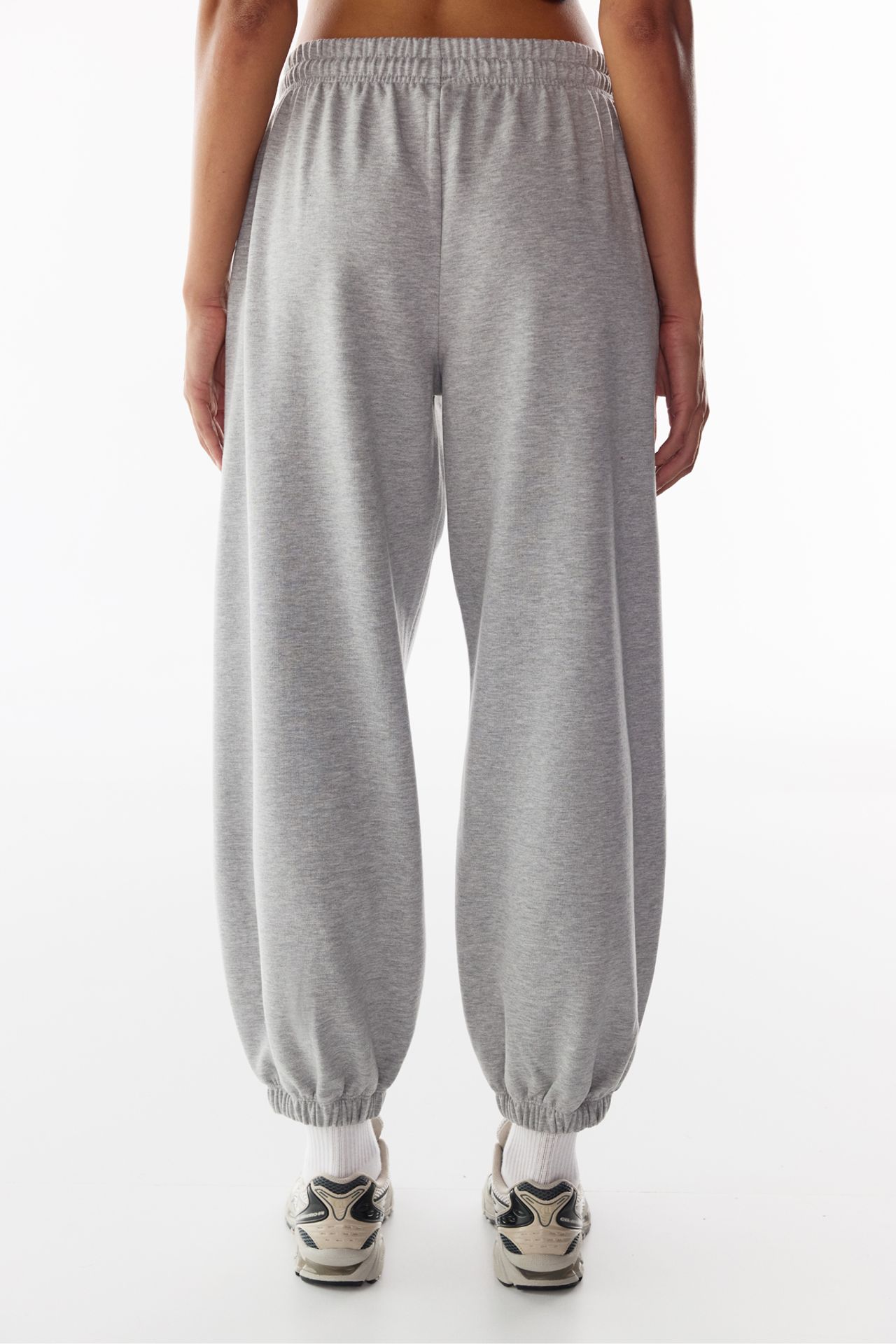 PENTI Stitch Detail Brushed Balloon Cut Sweatpants 4