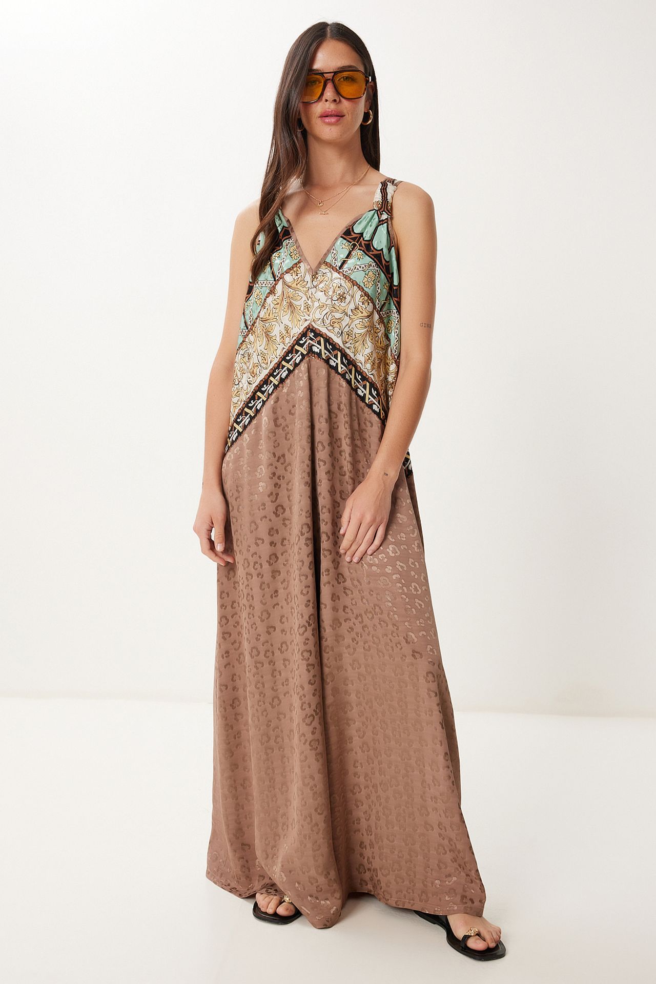 ISTANBUL Wide Leg Printed Jumpsuit with V-Neck 1