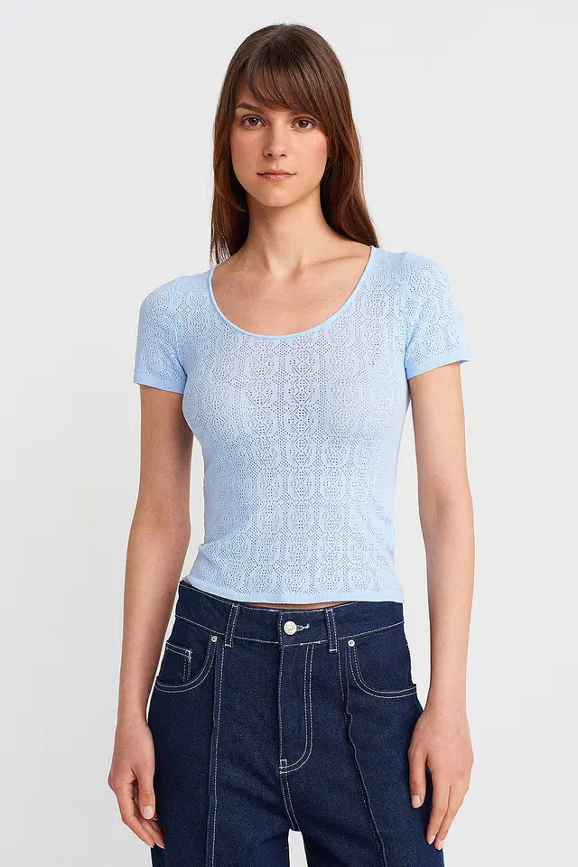 DILVIN Slim Fit Ribbed Textured Blouse