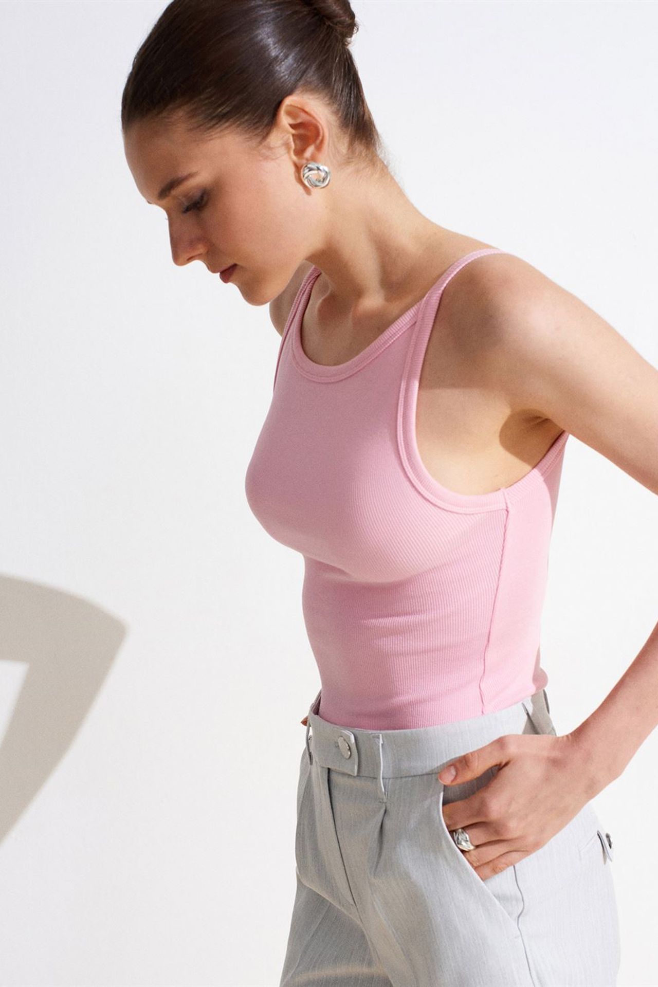 DILVIN Ribbed Halterneck Sleeveless Blouse 4