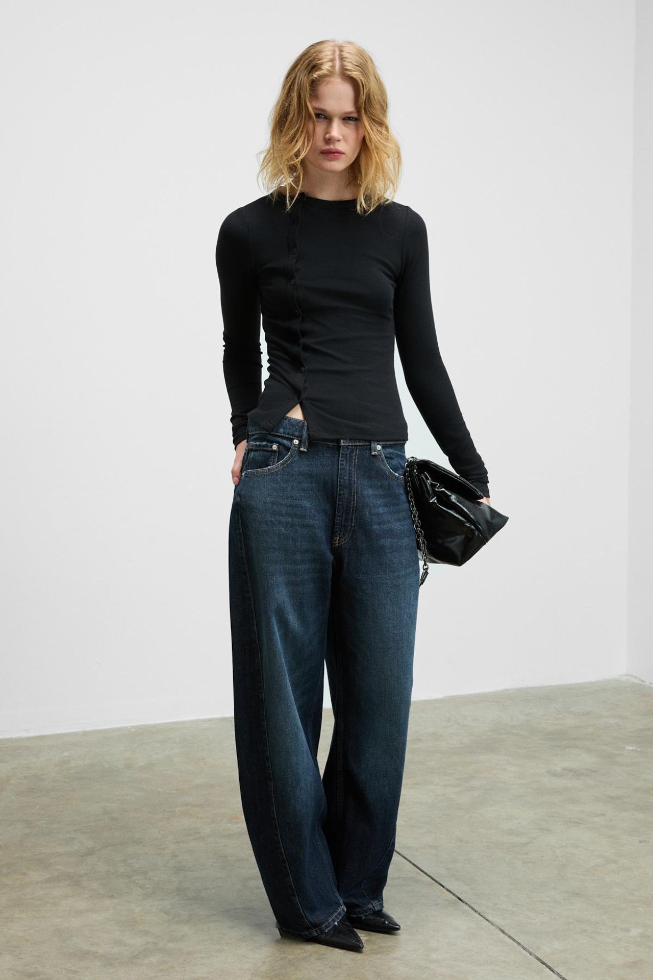 GRIMELANGE Slim Fit Crew Neck Button Blouse 5
