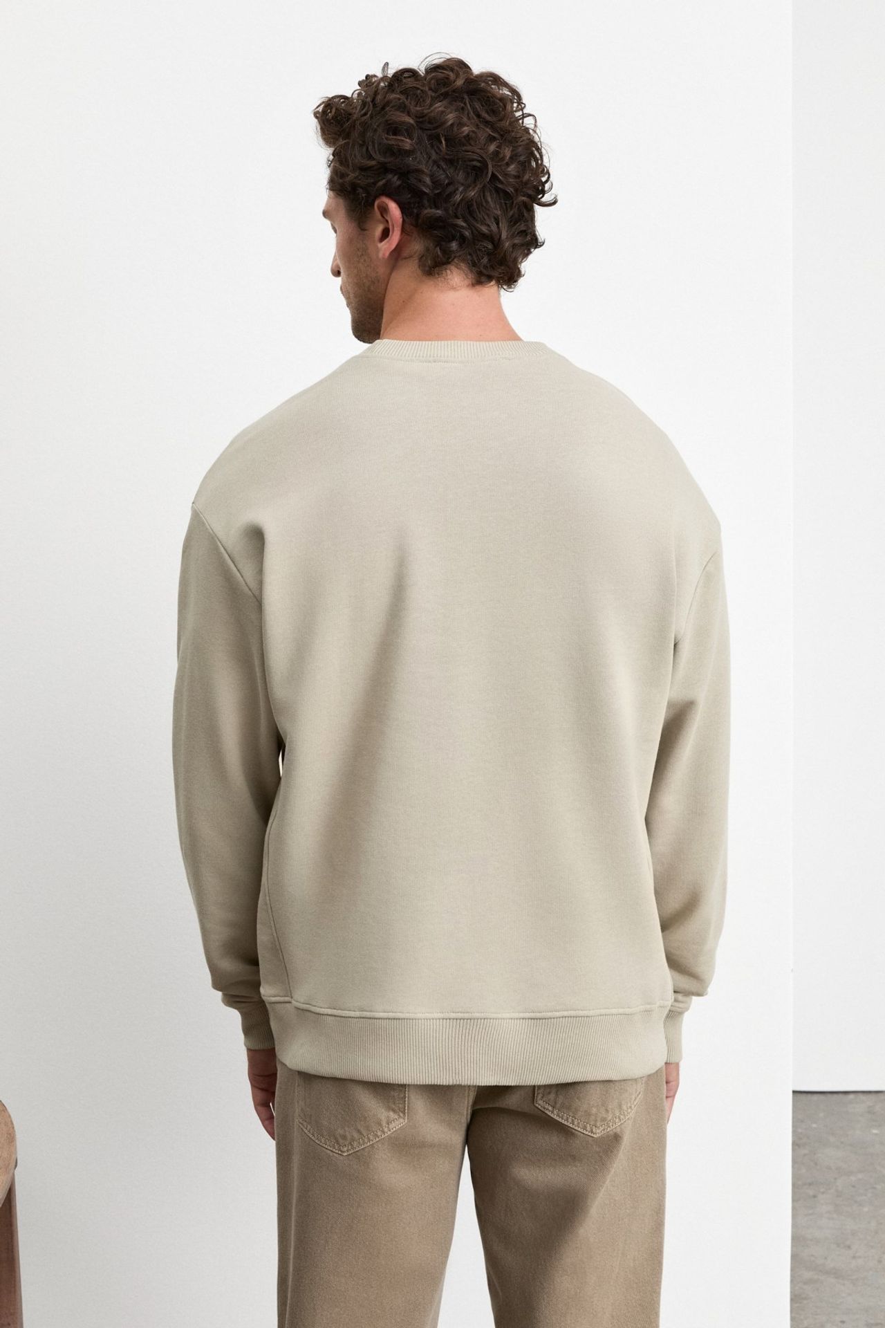 GRIMELANGE Regular Fit Crew Neck Sweatshirt 6