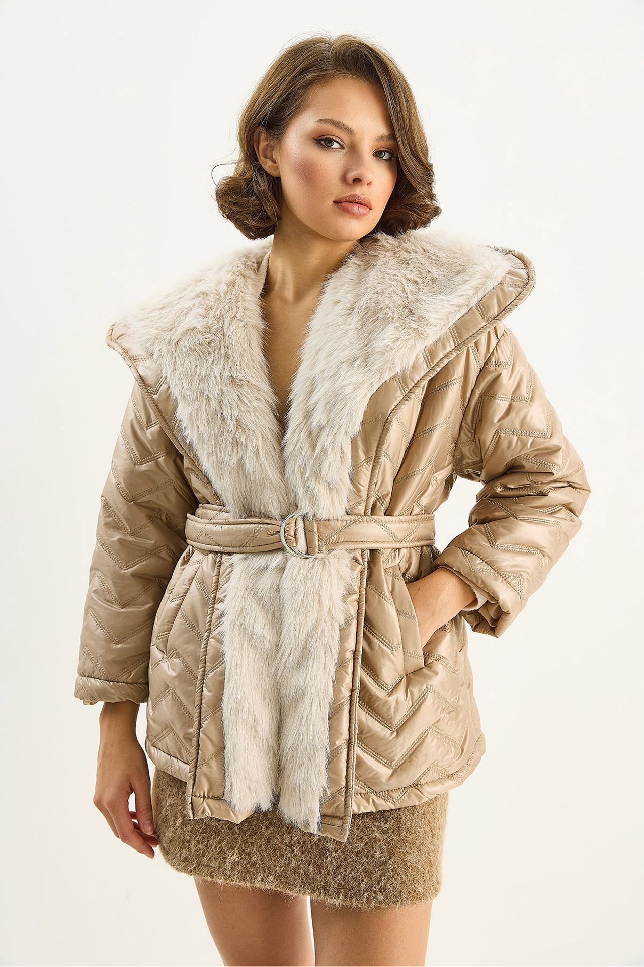 LUCCI Hooded Faux Fur Detailed Jacket