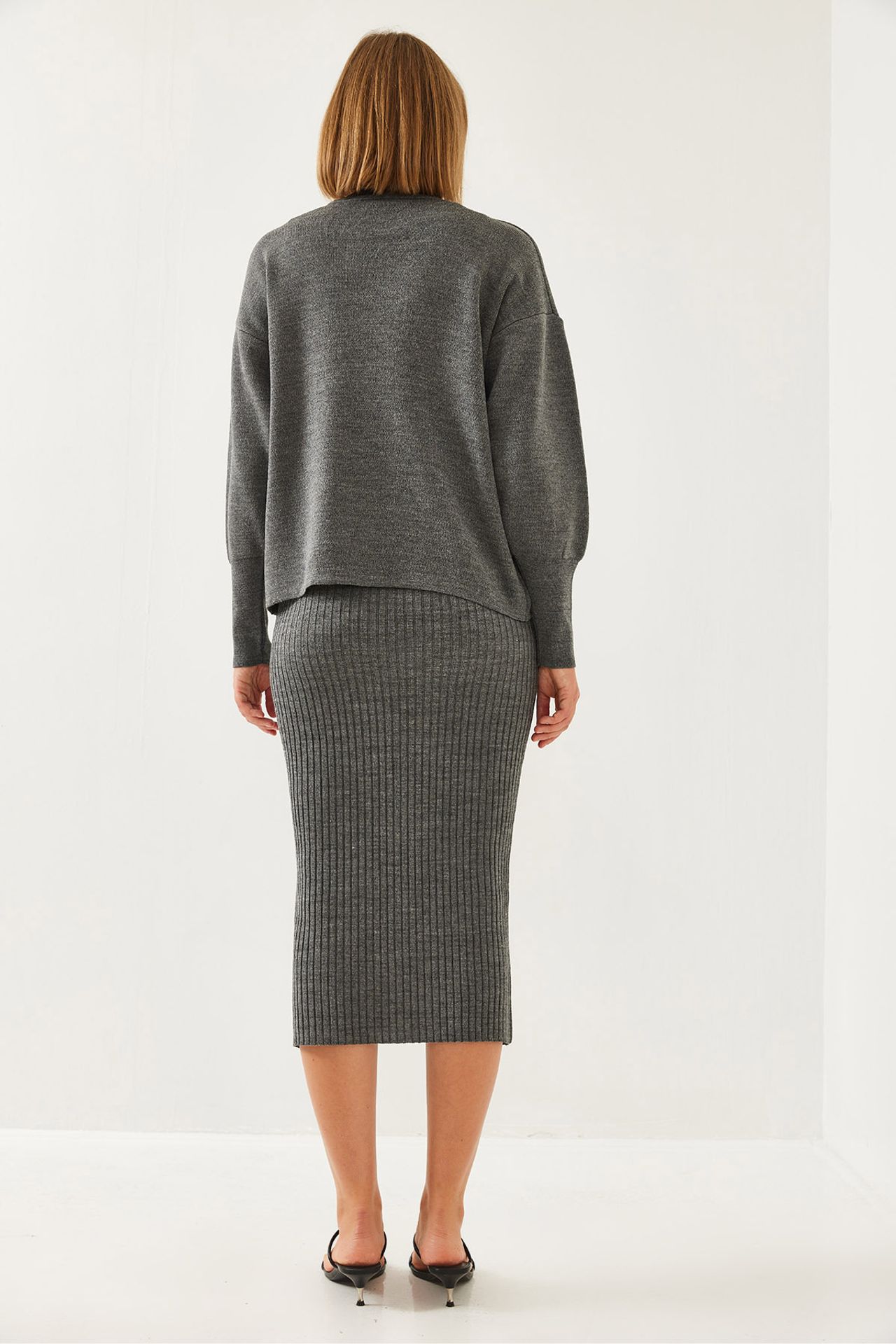 LUCCI Ribbed Turtleneck Knitwear Co-Ord Set 4