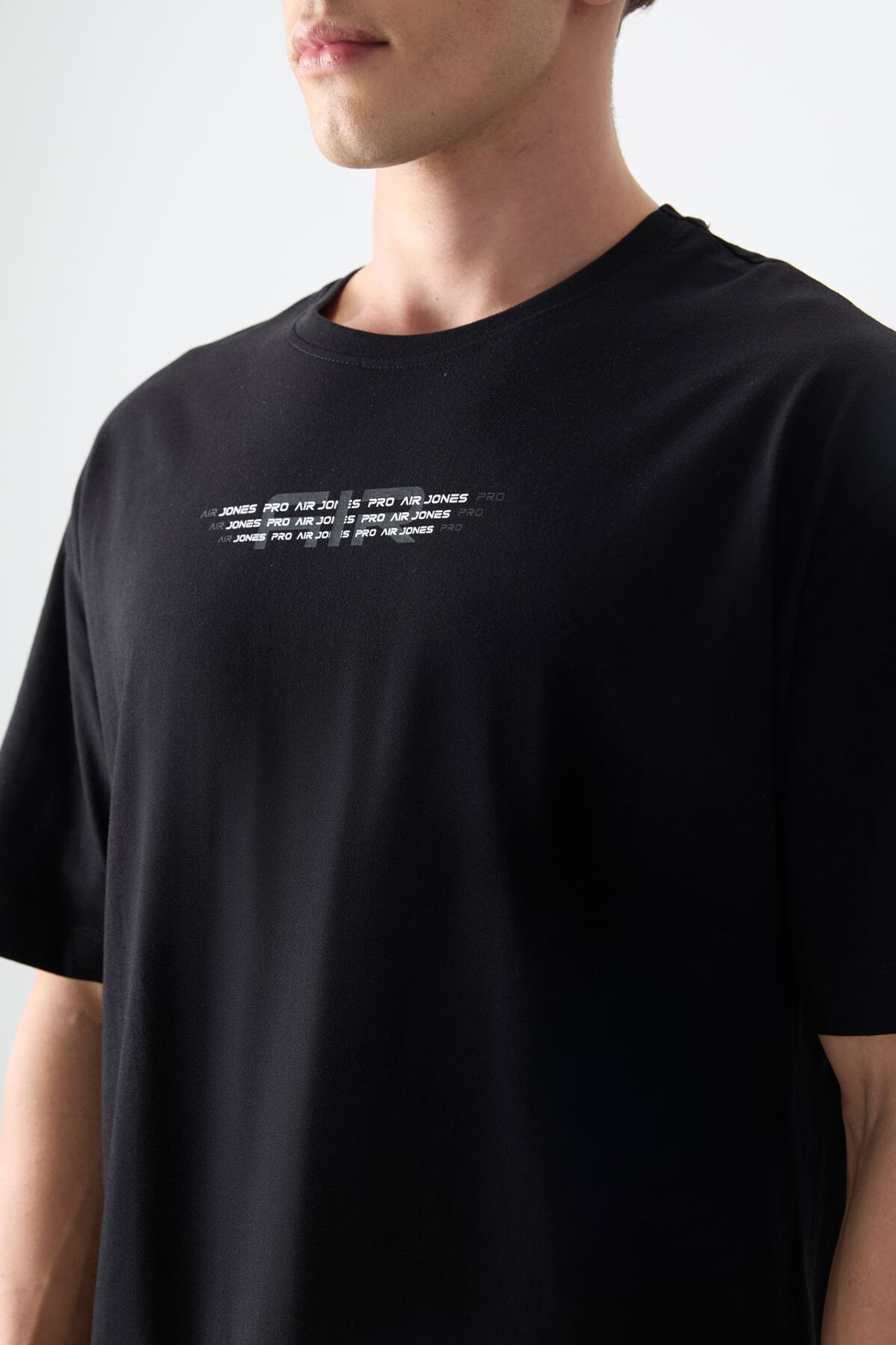 TOMMY Oversized Logo Cotton Crew Neck T-Shirt 3