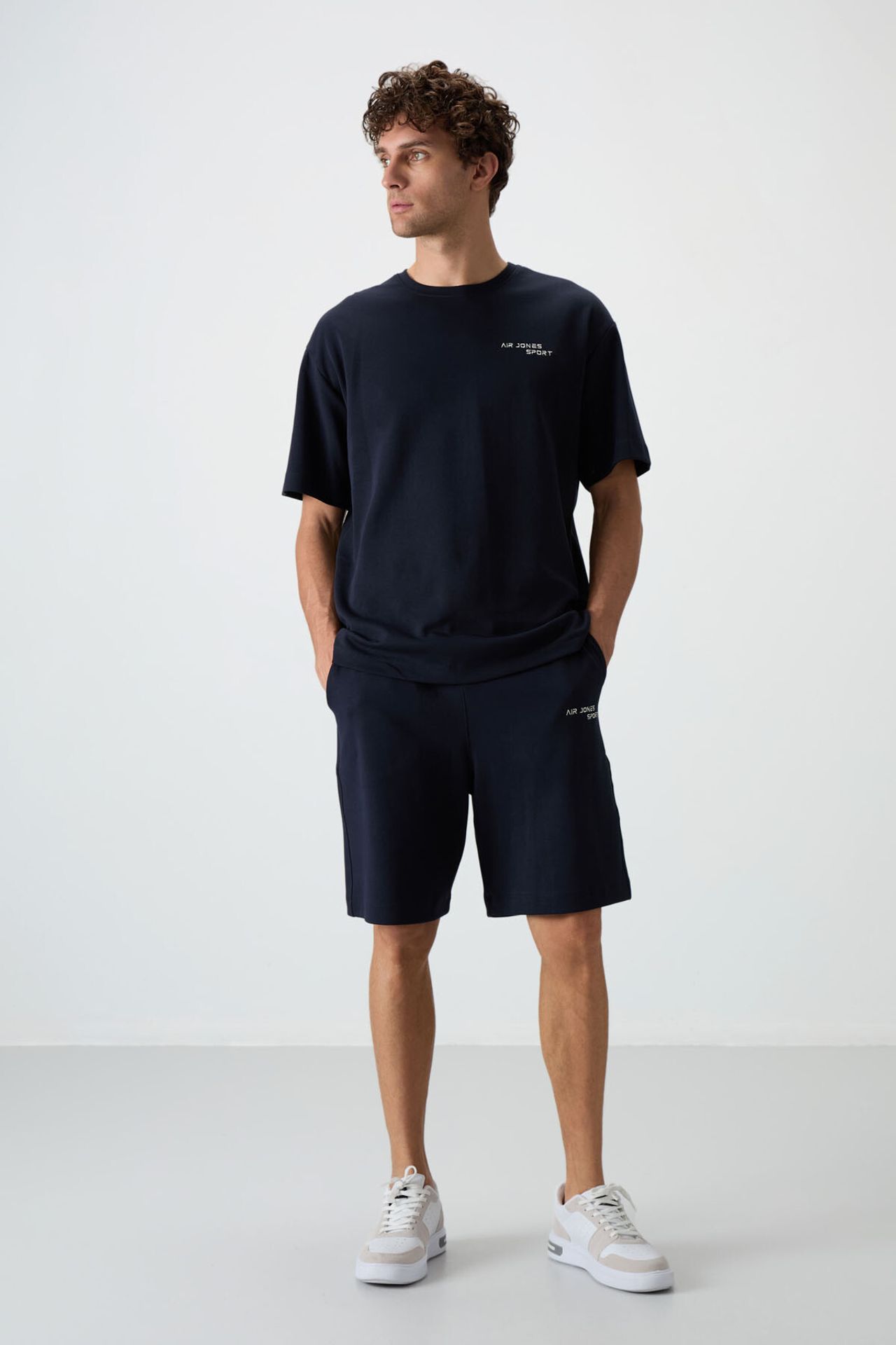 TOMMY Oversized Short-Sleeve T-Shirt And Shorts Set 1