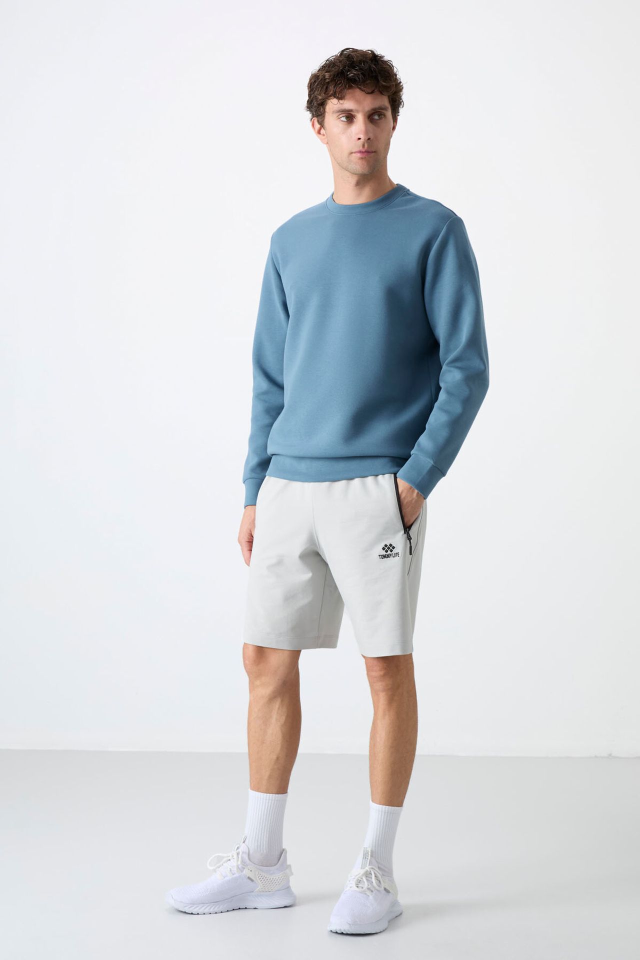 TOMMY Men's Plain Crew Neck Sweatshirt 4