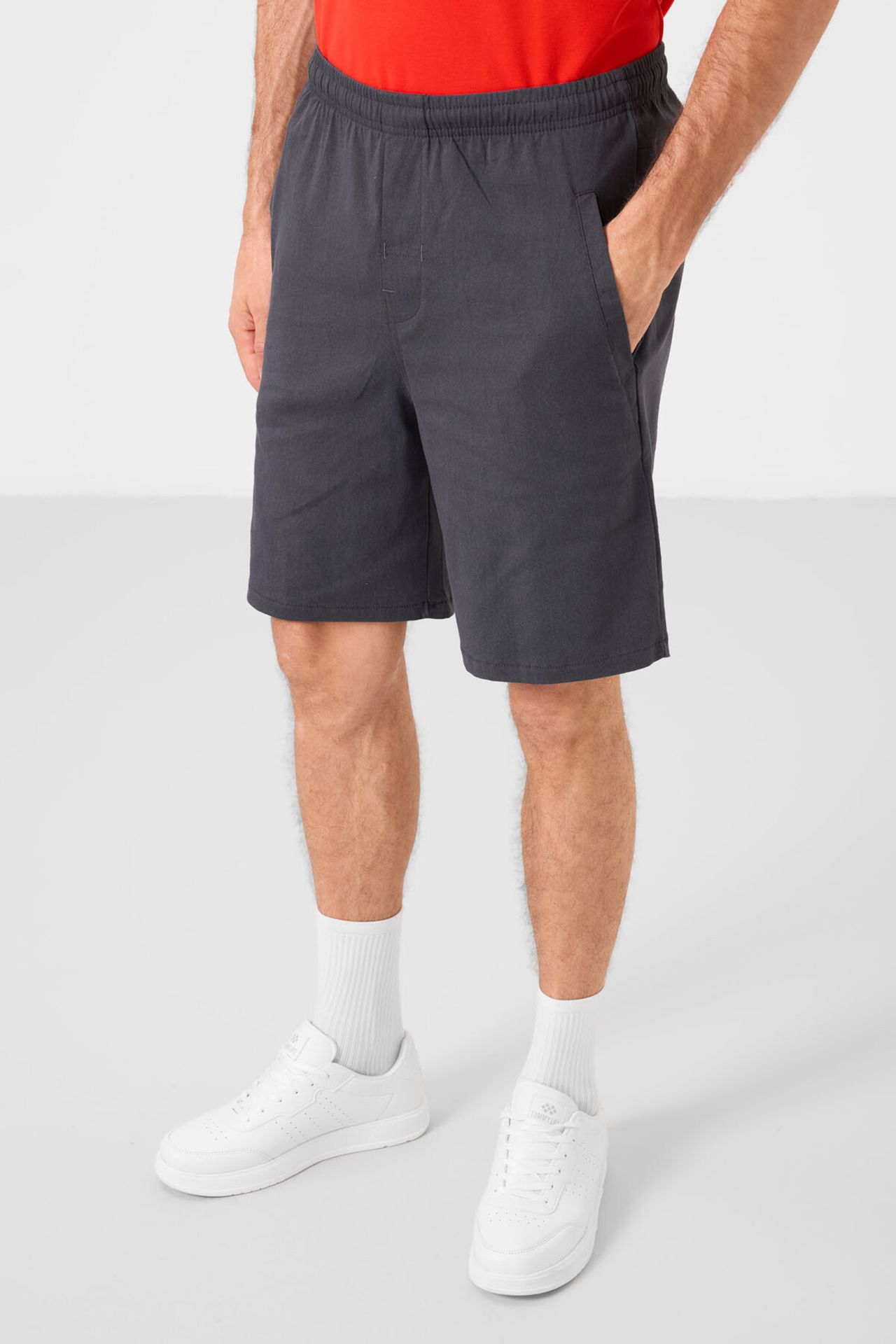 TOMMY Men's Woven Chino Shorts 5