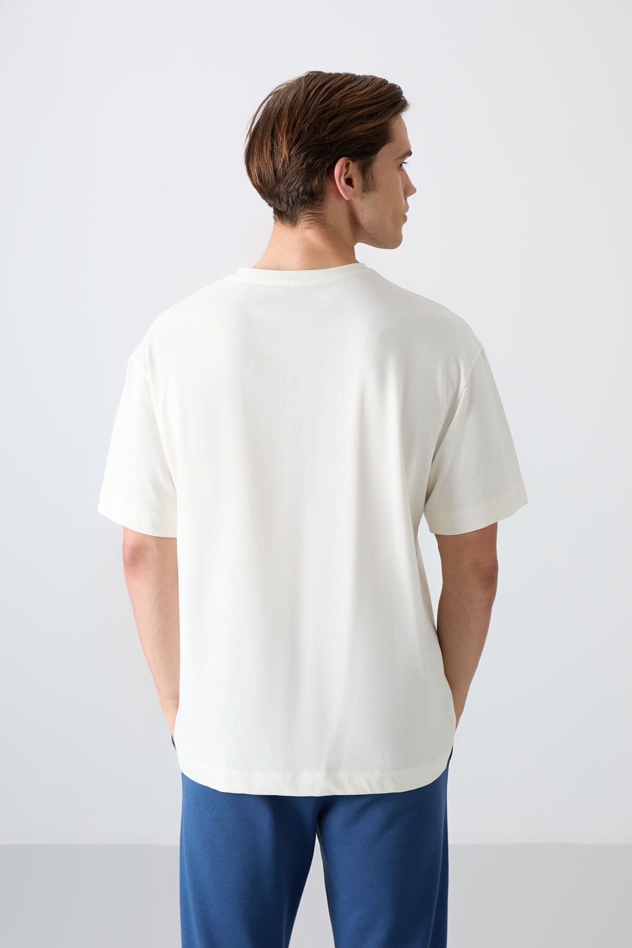 TOMMY Oversized Logo Patch Crew Neck T-Shirt 5