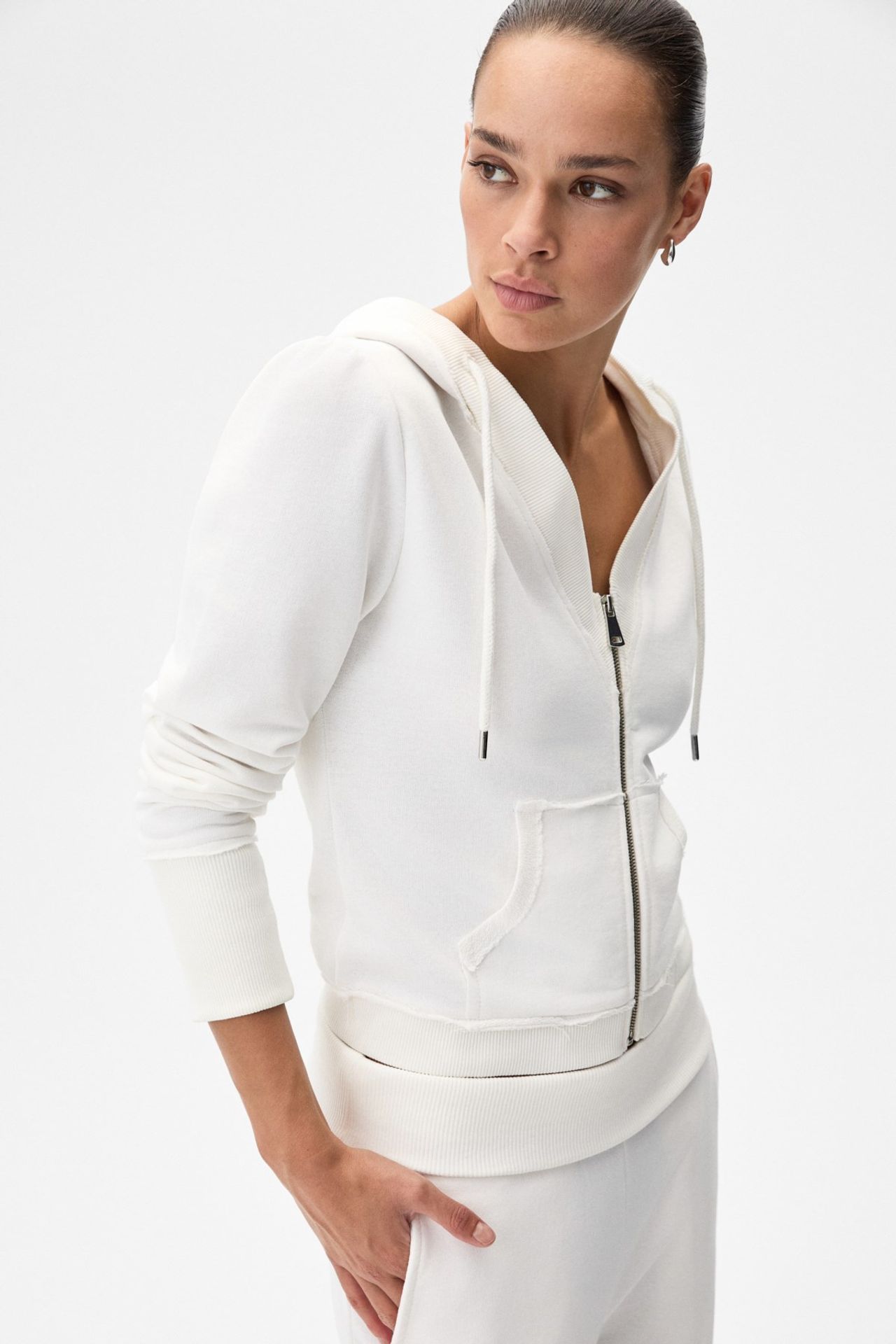 GRIMELANGE 2-Piece V-Neck Zipper Co-ord 3