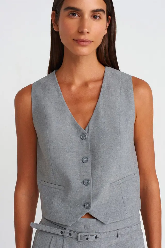 DILVIN Crop Crepe Waistcoat With Button Closure