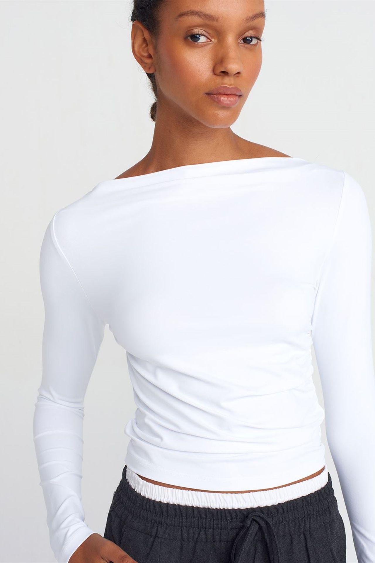 DILVIN Slim Fit Kayık Yaka Uzun Kollu Bluz 3