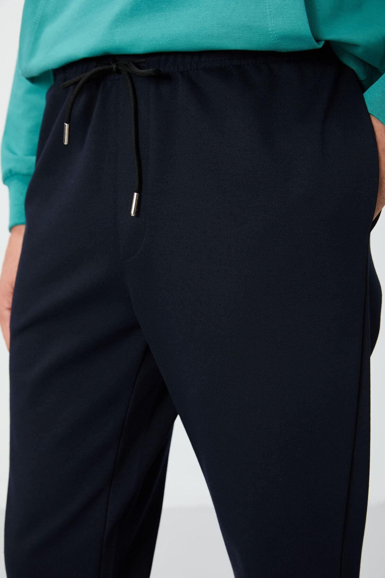 TOMMY Men's Regular Fit Fleece Sweatpants 4