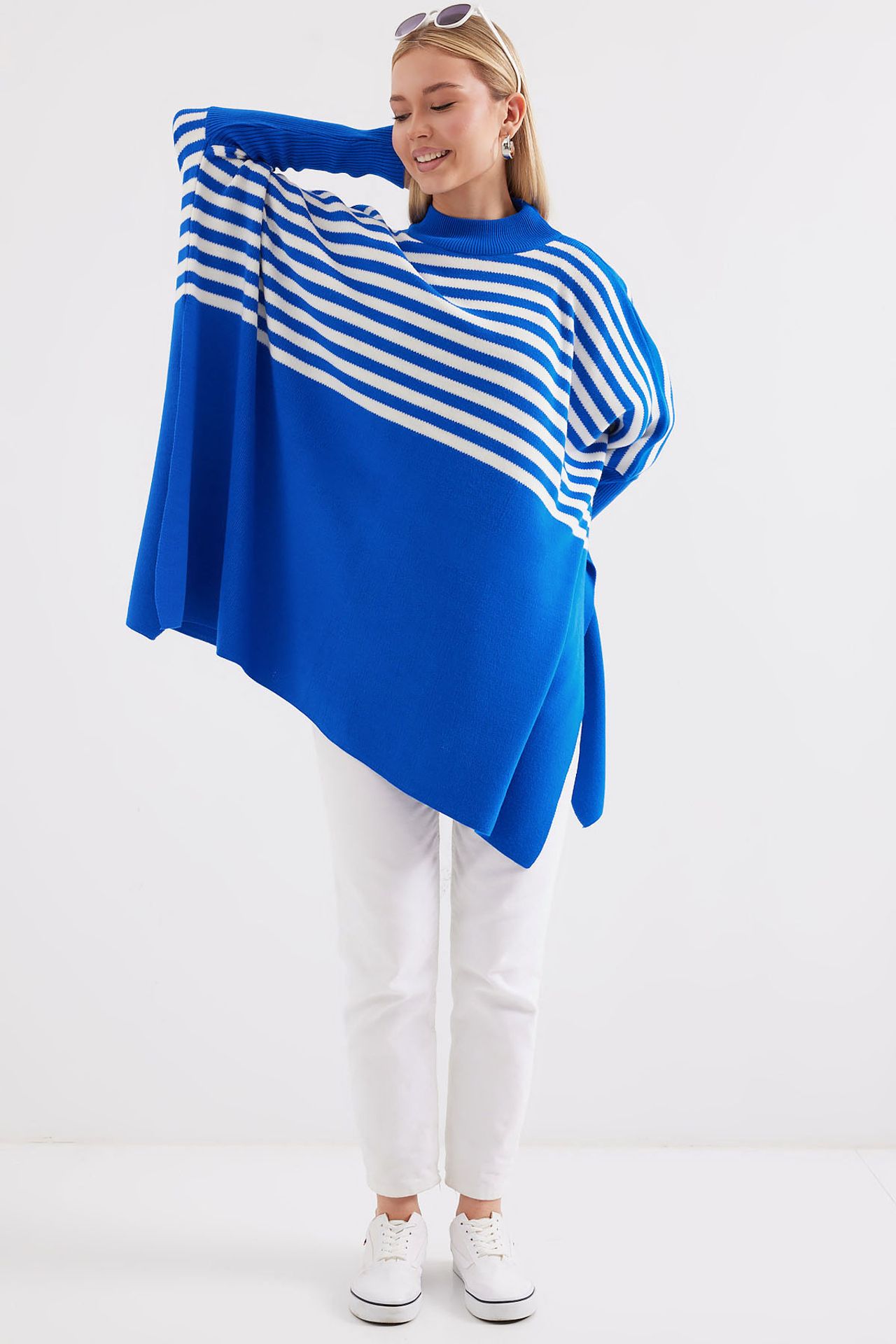 BDART Oversized Acrylic Crew Neck Jumper 2