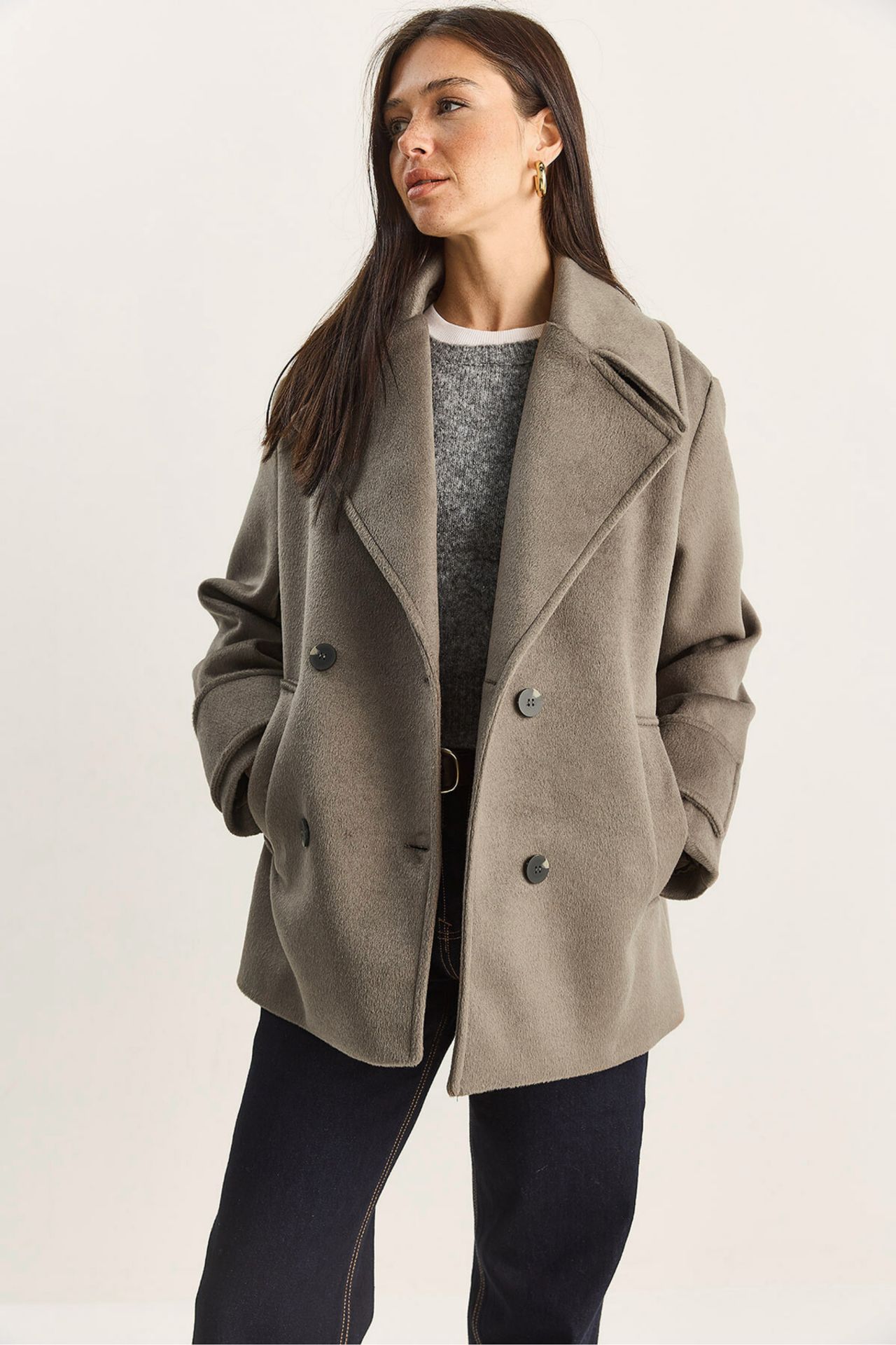 LUCCI Oversized Coat with Pockets 2