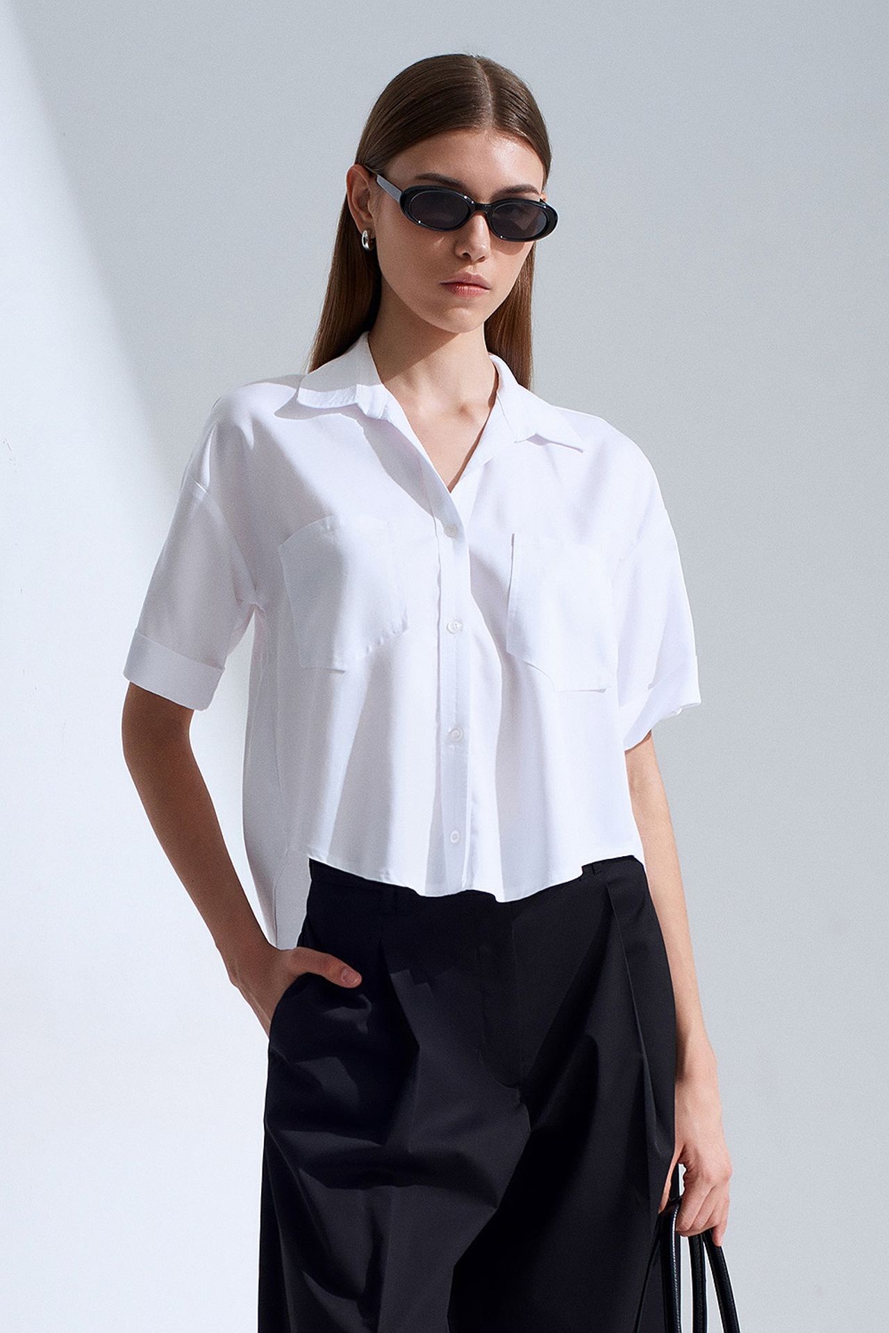 DILVIN Women's Cropped Shirt With Pocket 3