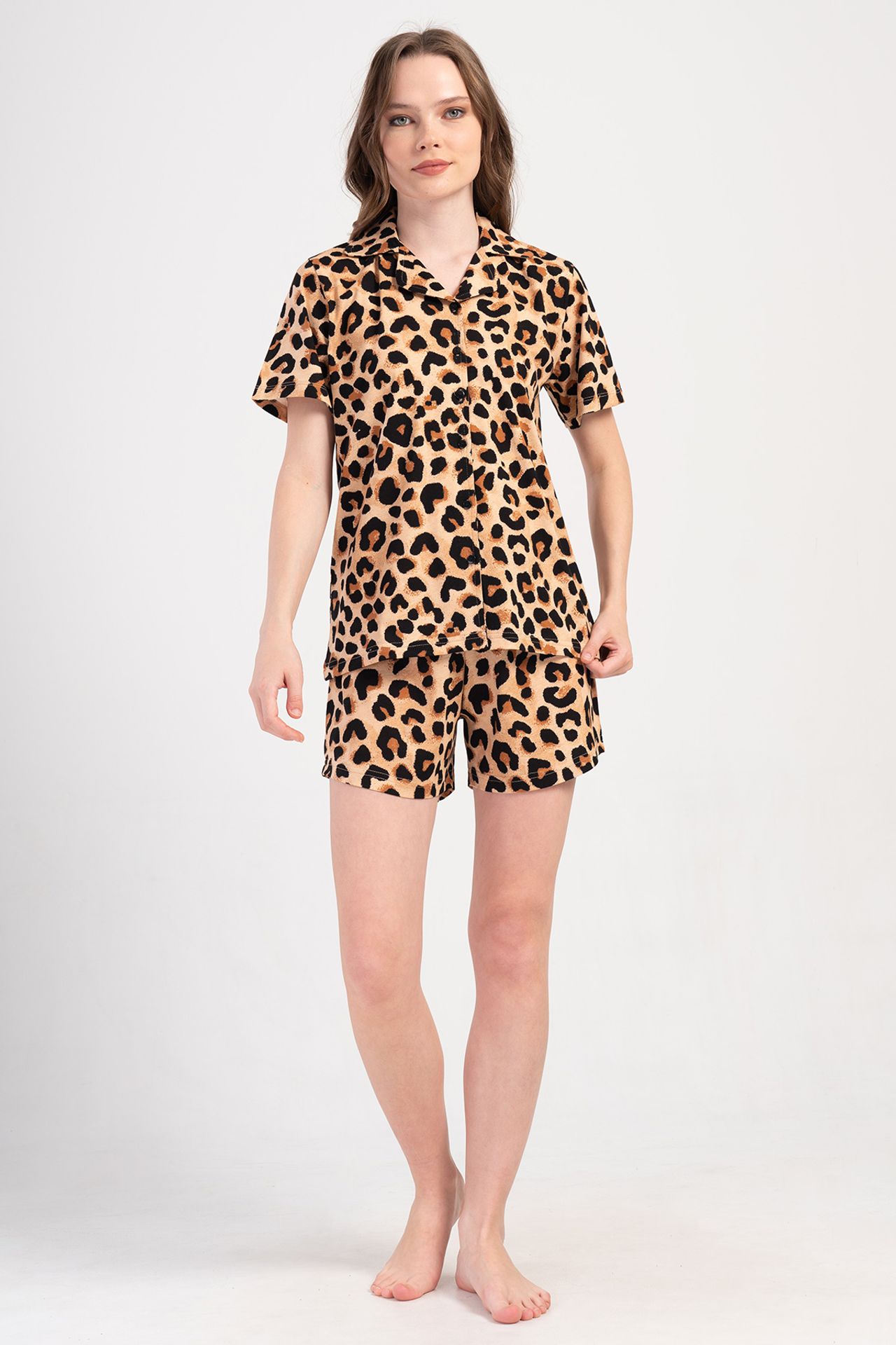 YAKE İki Parçalı Leopar Pijama Takımı 1