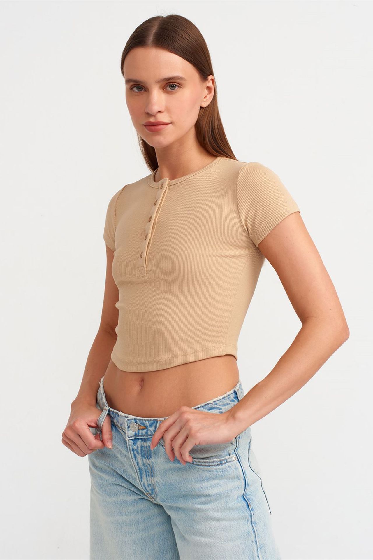 DILVIN Kadın Kısa Slim Fit Bisiklet Yaka Tişört 1