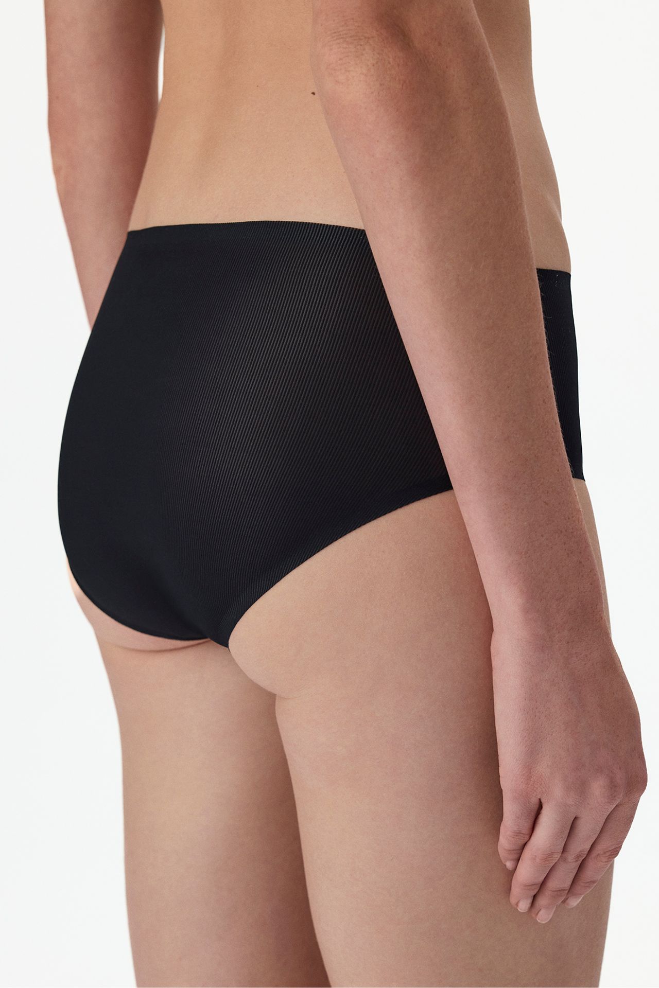 PENTI No-Show Zerogram Hipster Briefs 2