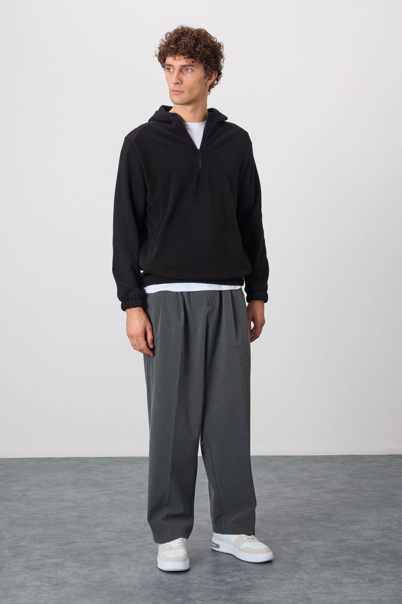 TOMMY Men's Color-Blocked Half-Zip Plush Sweatshirt 5