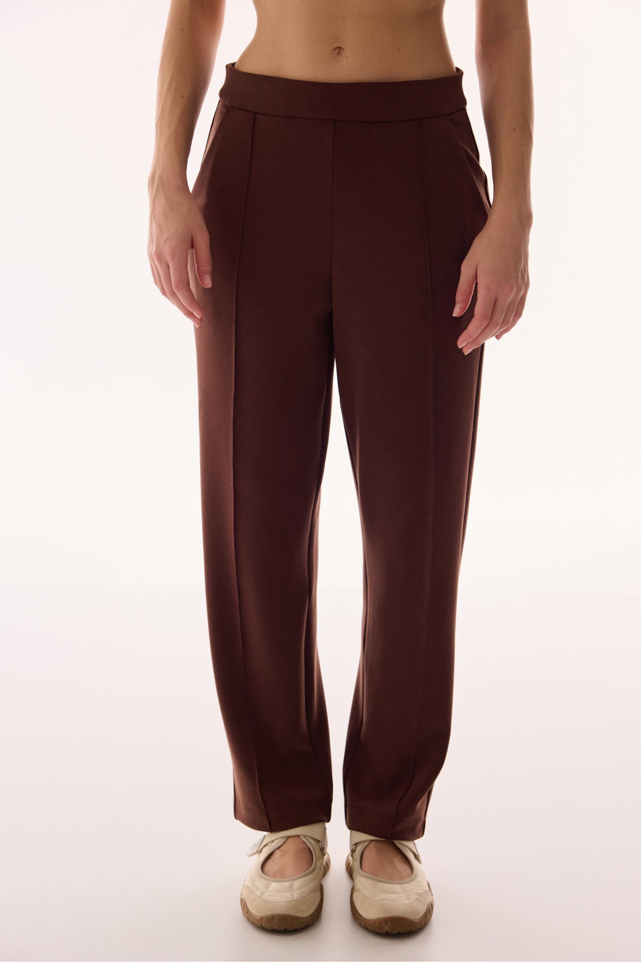 PENTI Mid-waist Oversized Straight-leg Jersey Trousers 2
