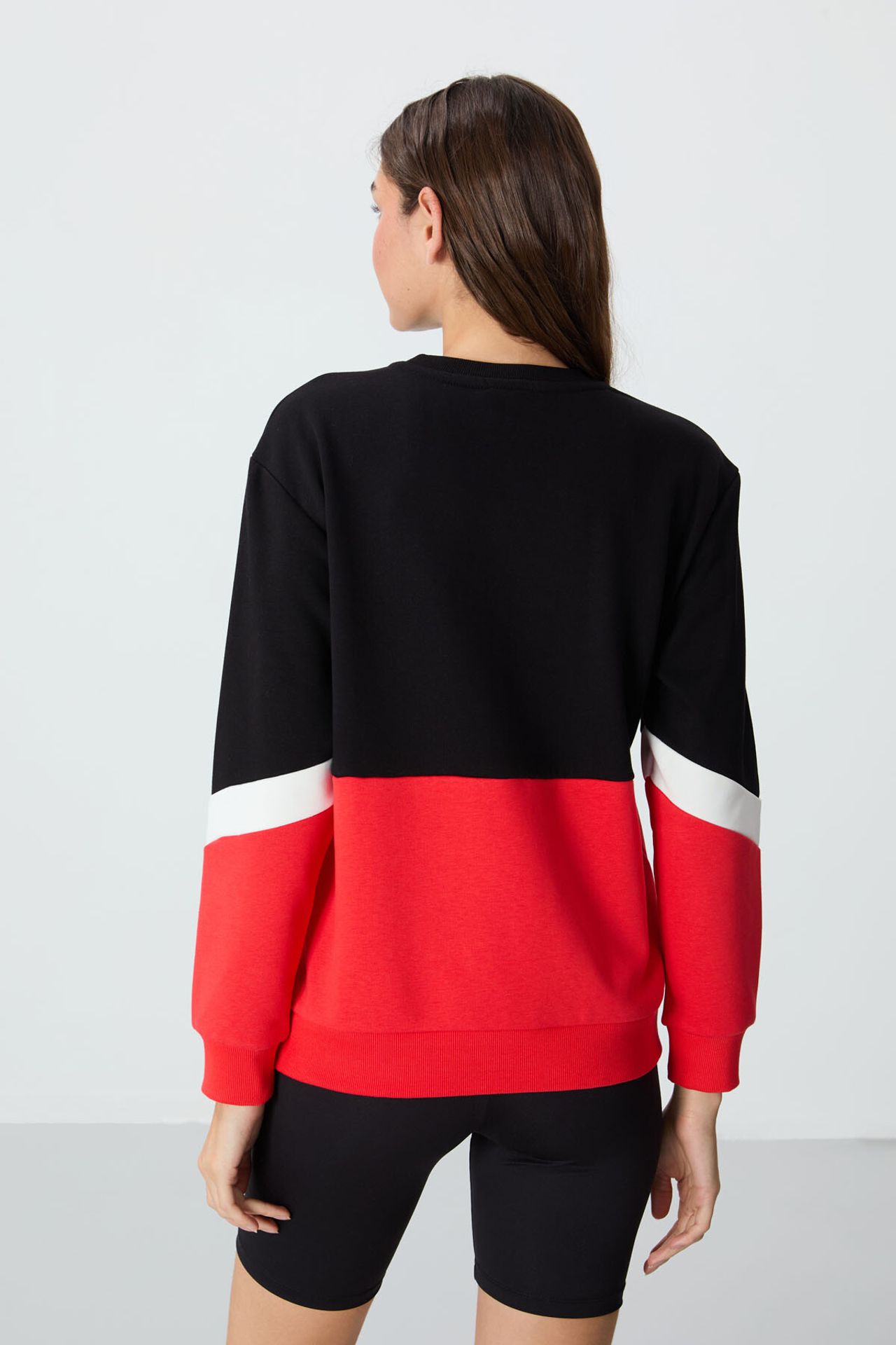 TOMMY Oversized Color-Blocked Crew Neck Sweatshirt 5