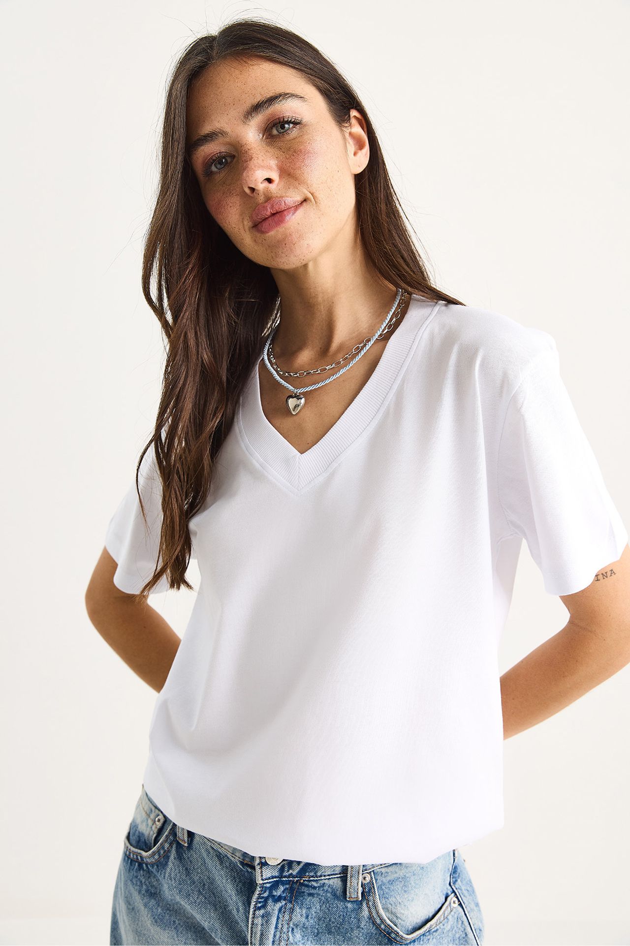 LUCCI Comfort Fit V-Neck Combed Cotton T-Shirt 6