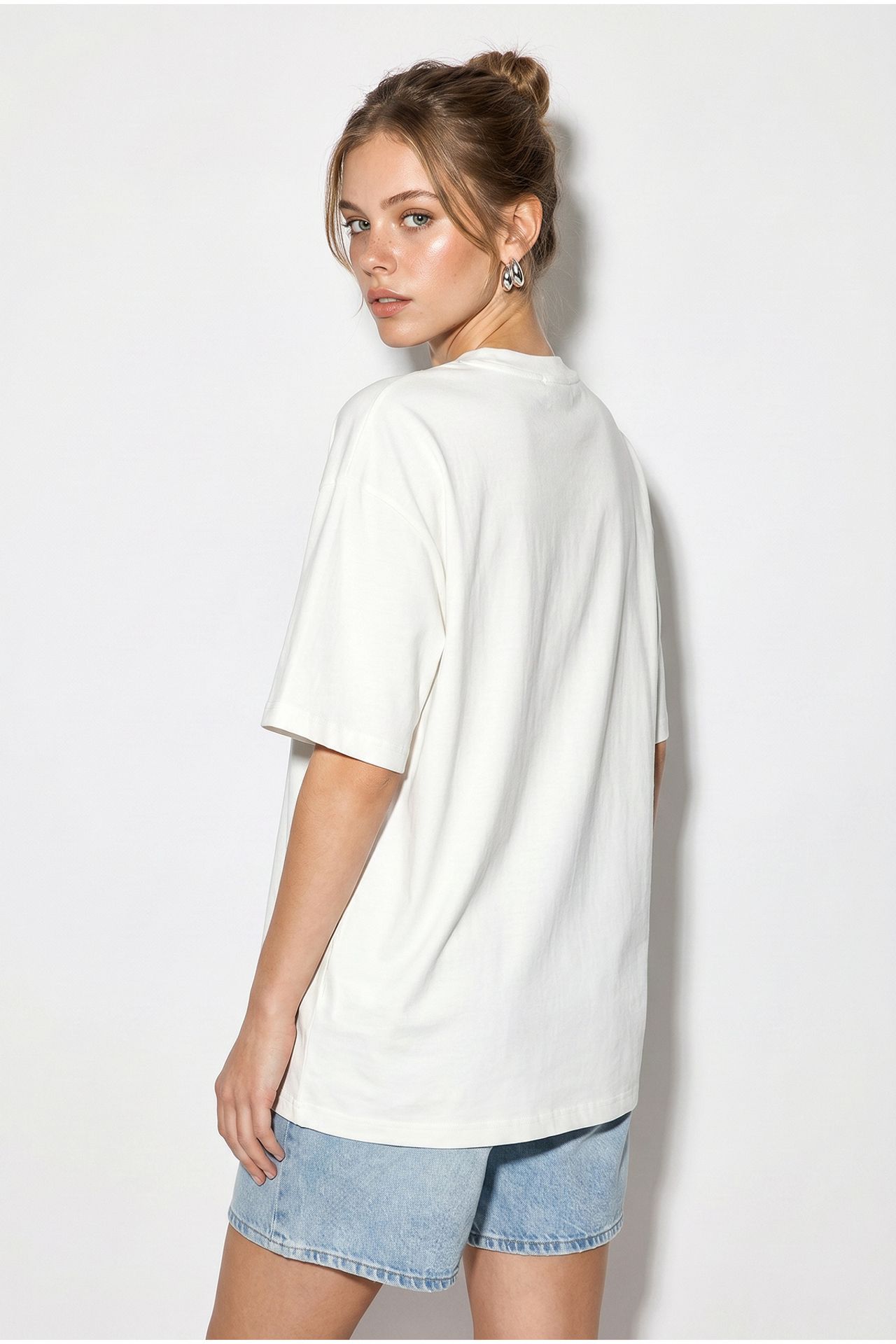 LUCCI Oversized Cotton Star Sequin T-Shirt 5