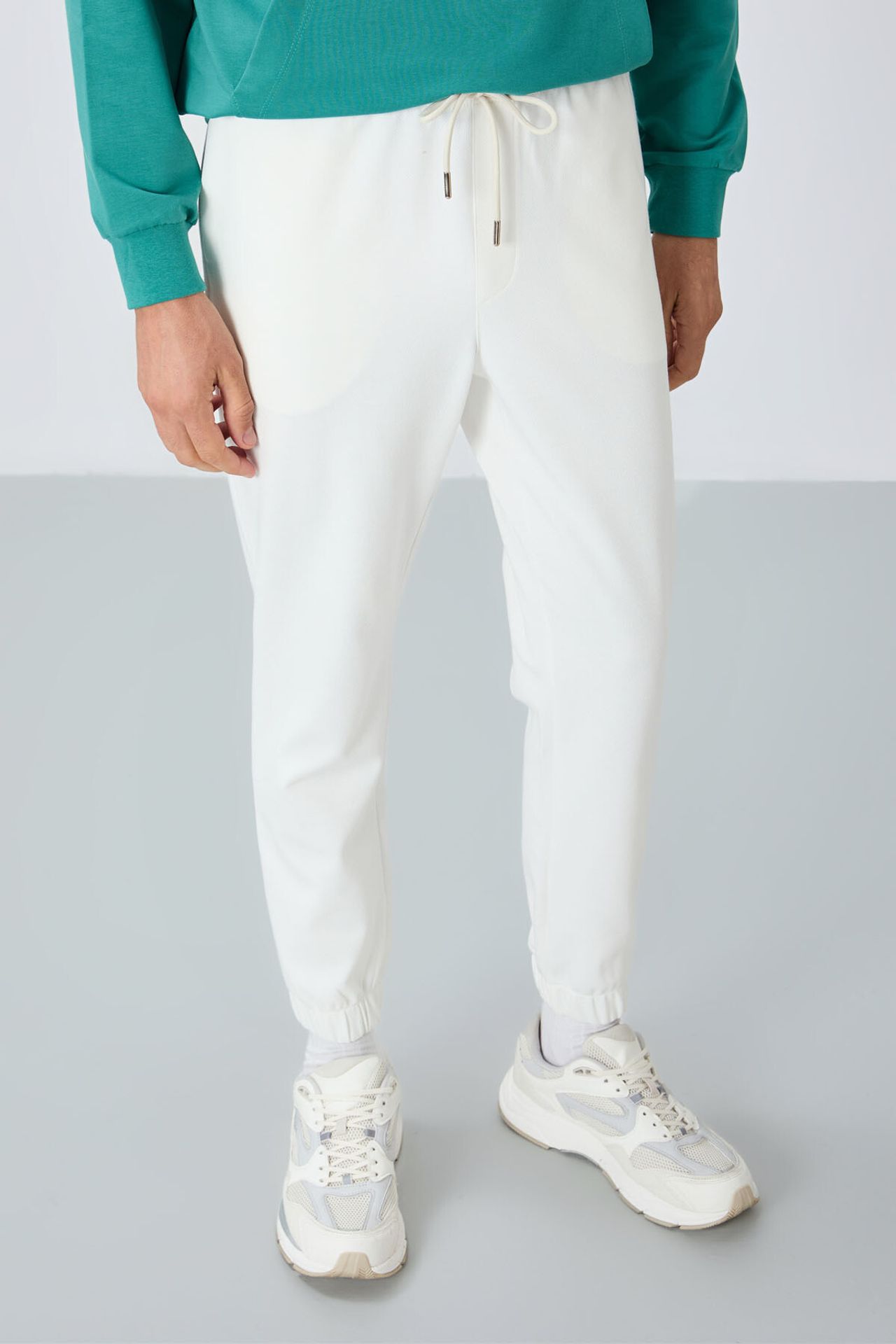 TOMMY Men's Regular Fit Fleece Sweatpants 3