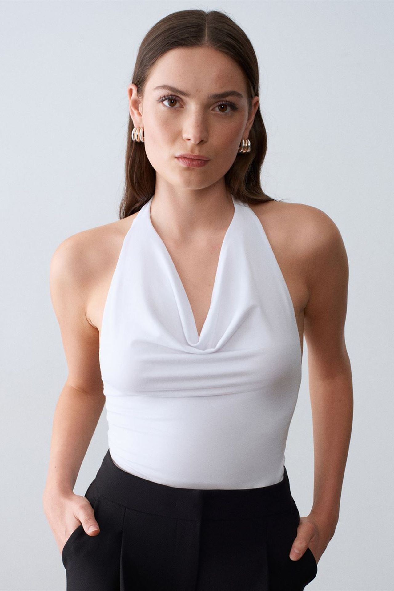DILVIN Sleeveless Cowl Neck Tie Blouse 1