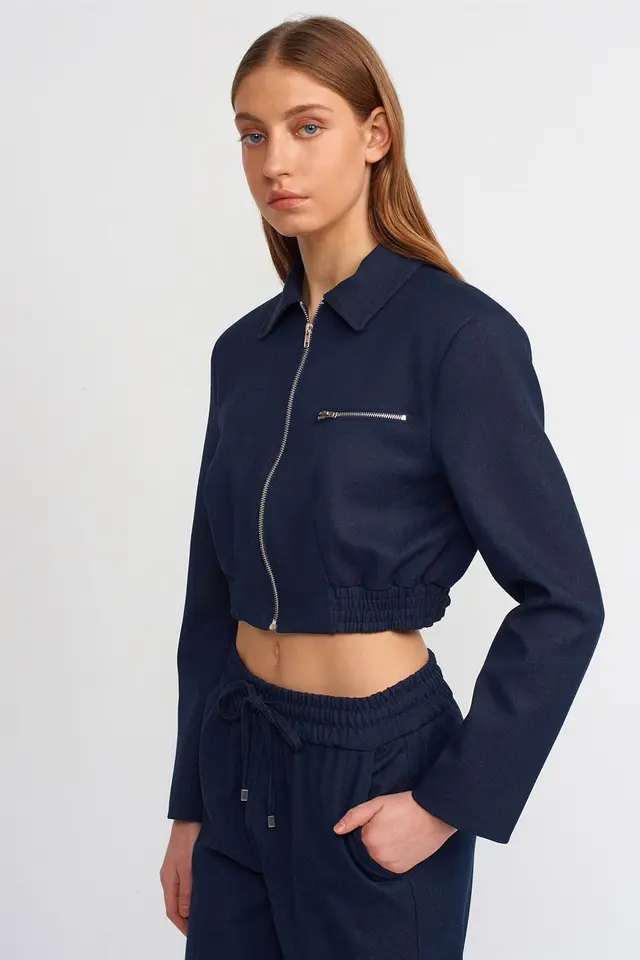 DILVIN Crop Crepe Bomber Jacket