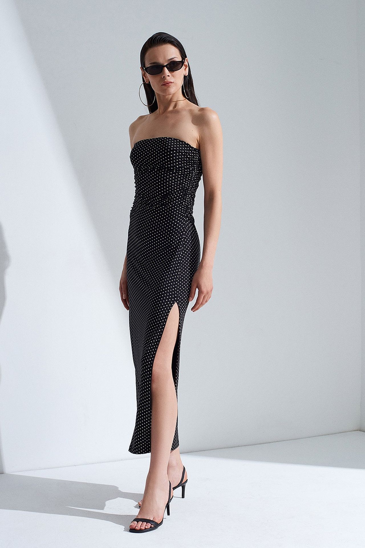 DILVIN Askısız Puantiyeli Bodycon Midi Elbise 1