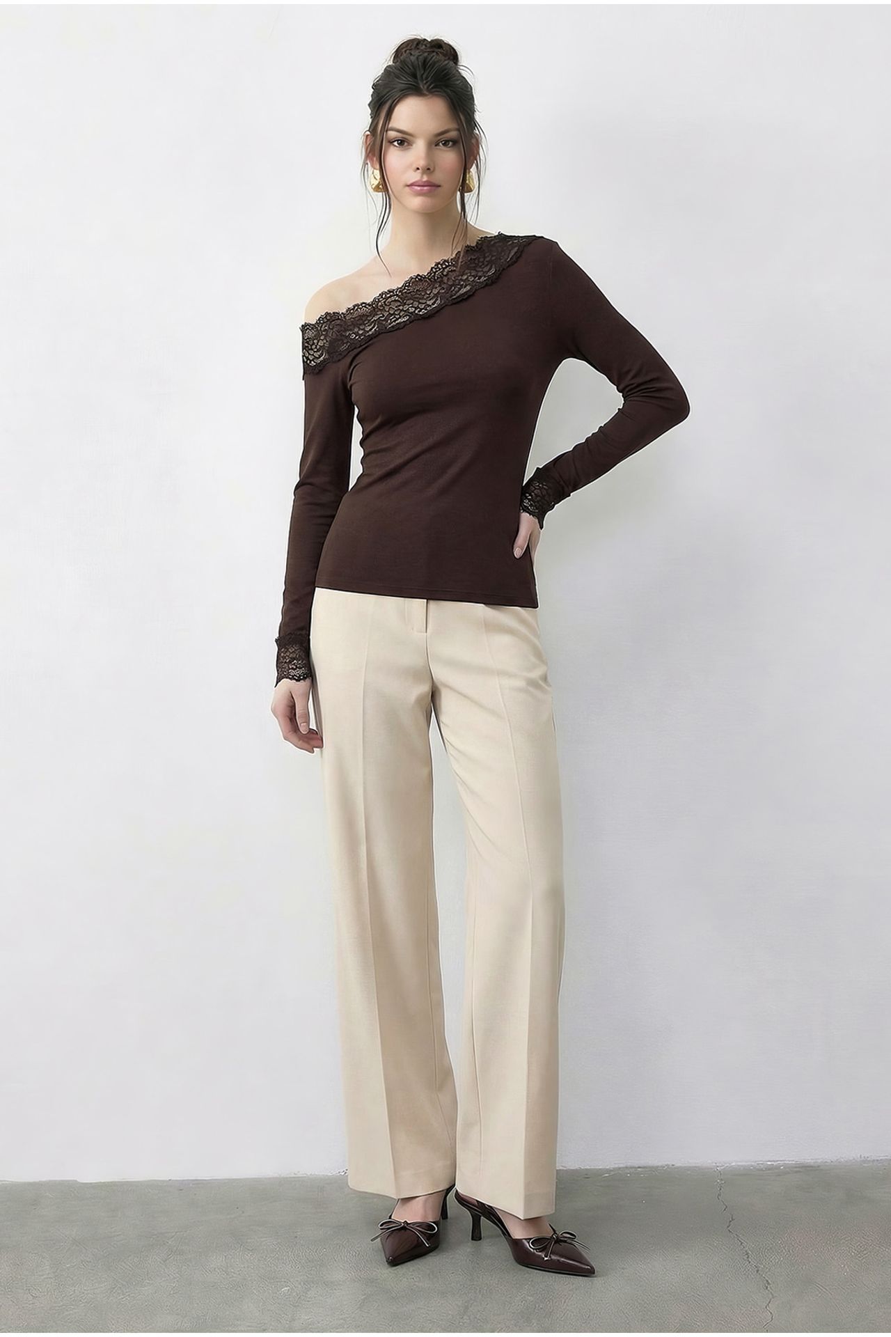 LUCCI Off-Shoulder Lace Slim-Fit Blouse 2