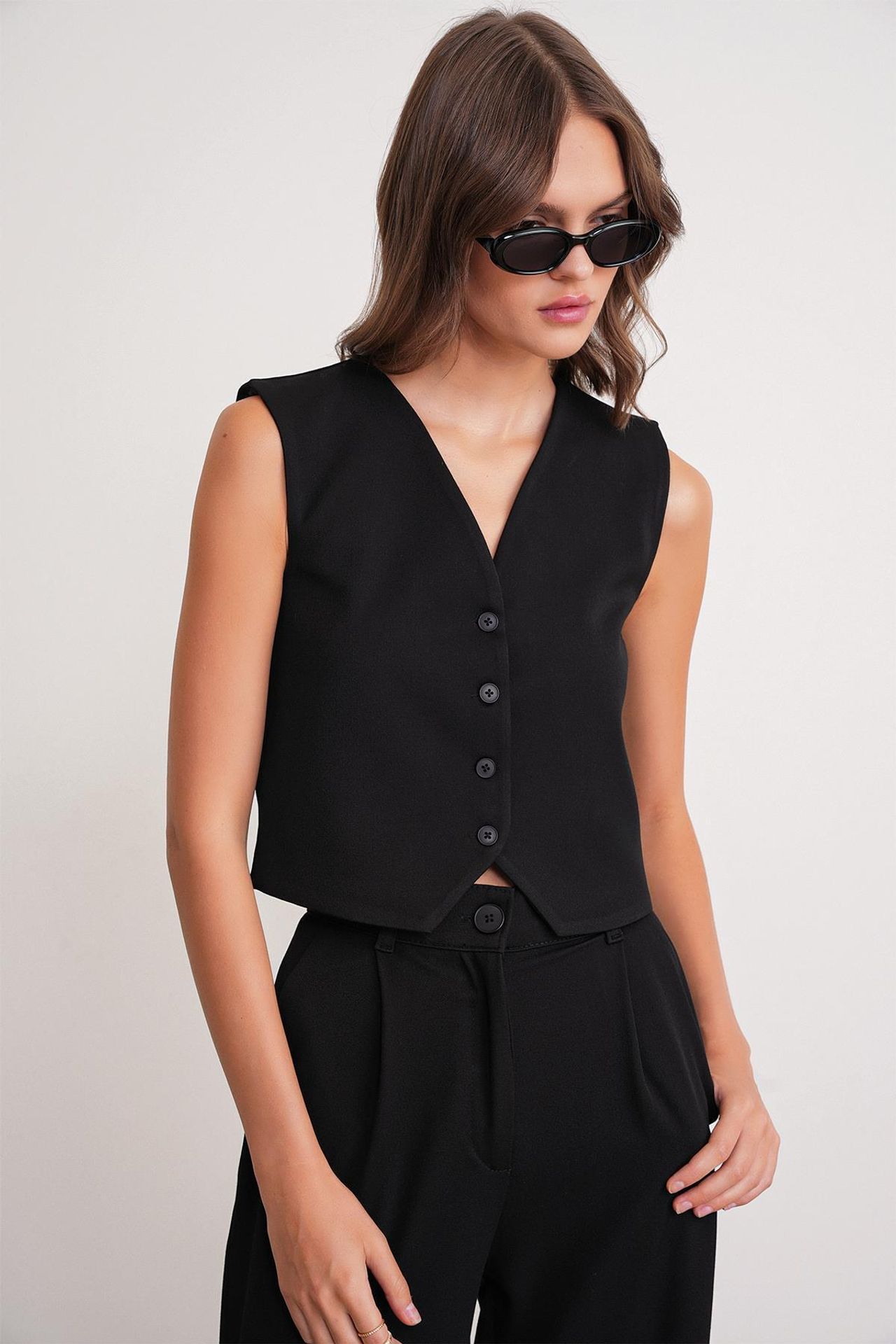 Mixray V-neck Buttoned Waistcoat 4