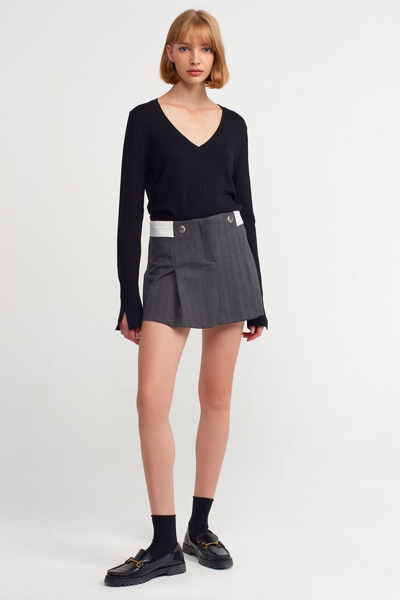 DILVIN High-Waist Pleated Mini Skirt With Belt 1