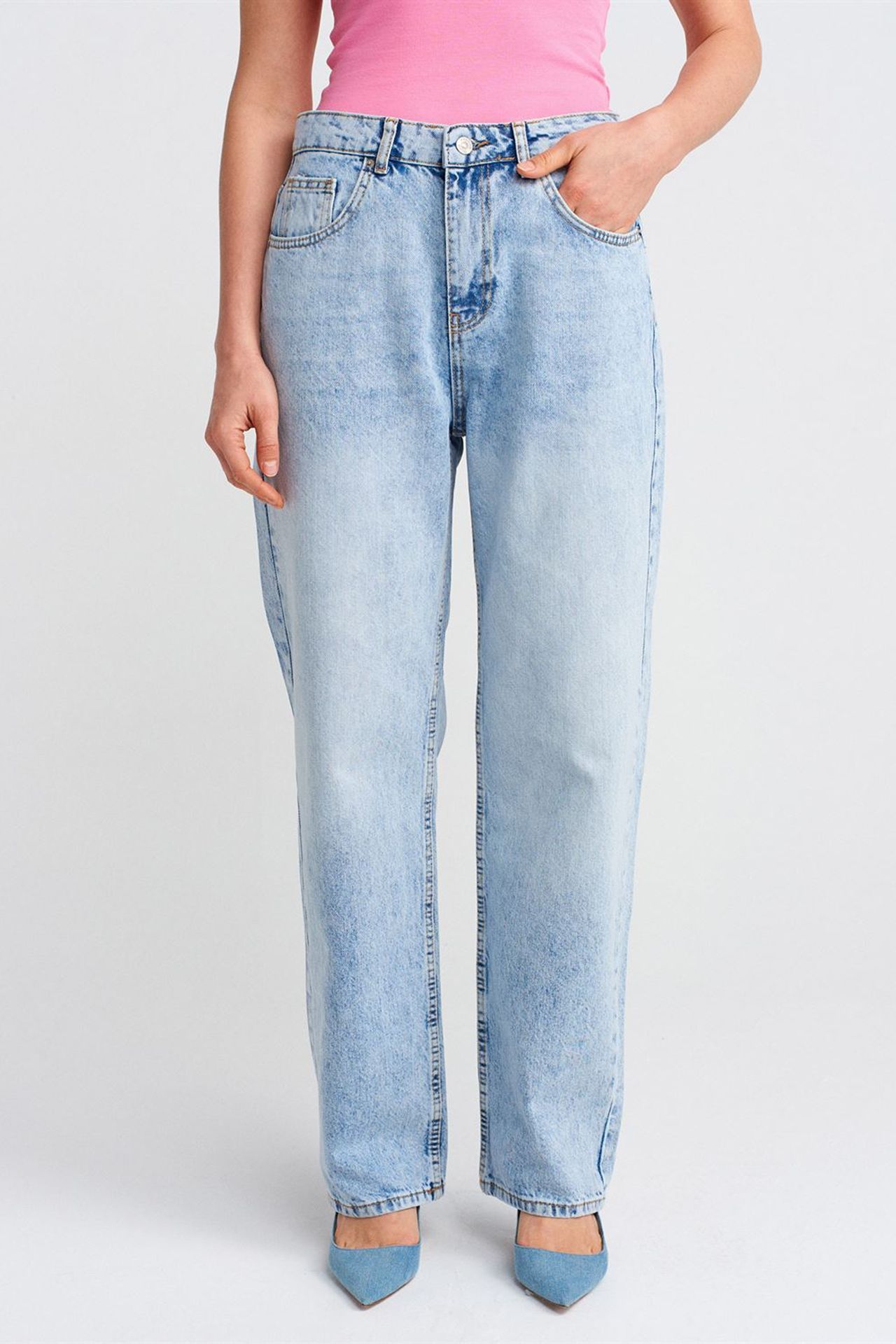 DILVIN High-Waist Straight-Leg Mom Jeans