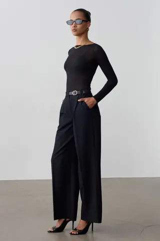 Siyah