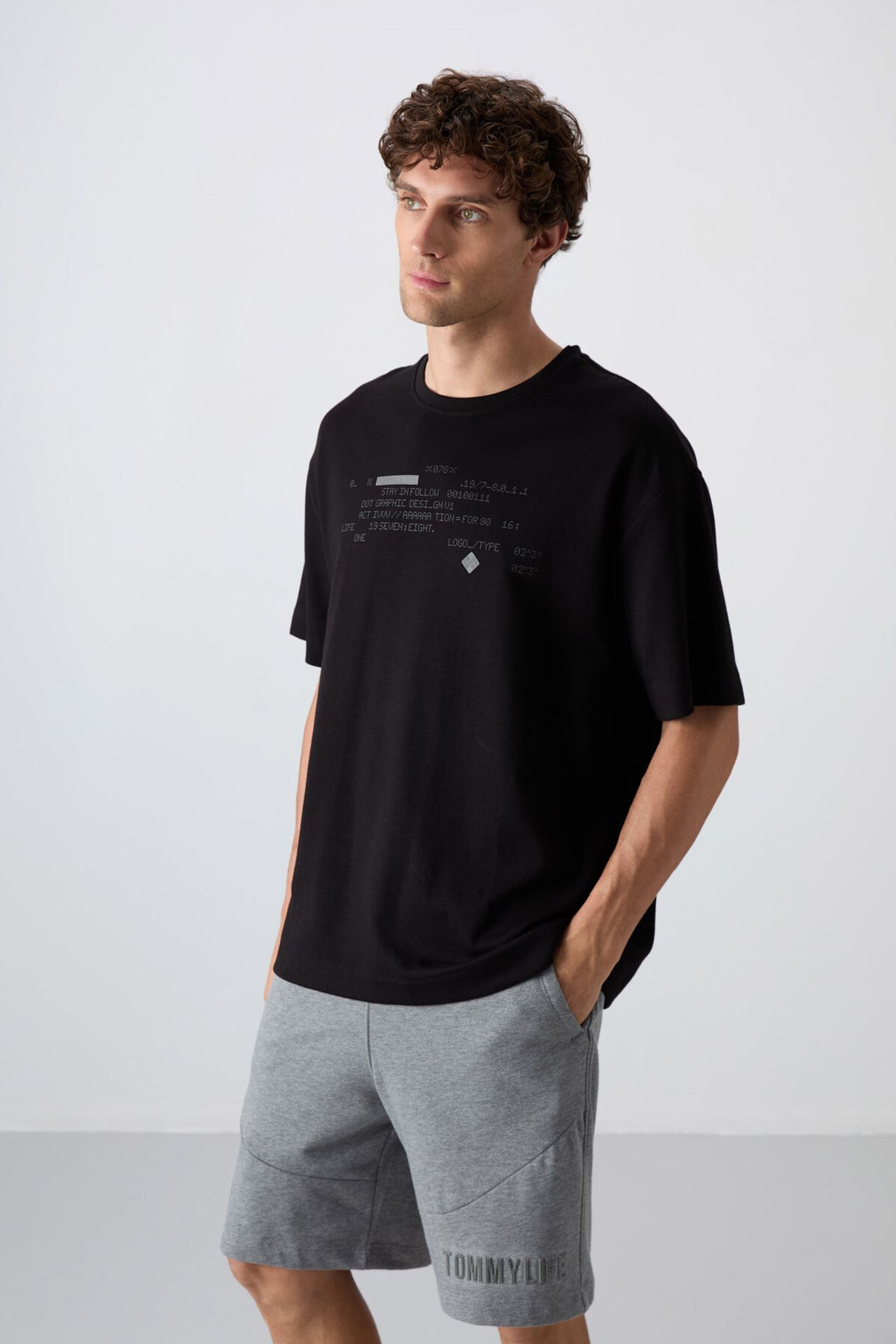 TOMMY Oversized Printed Crew Neck T-Shirt 3
