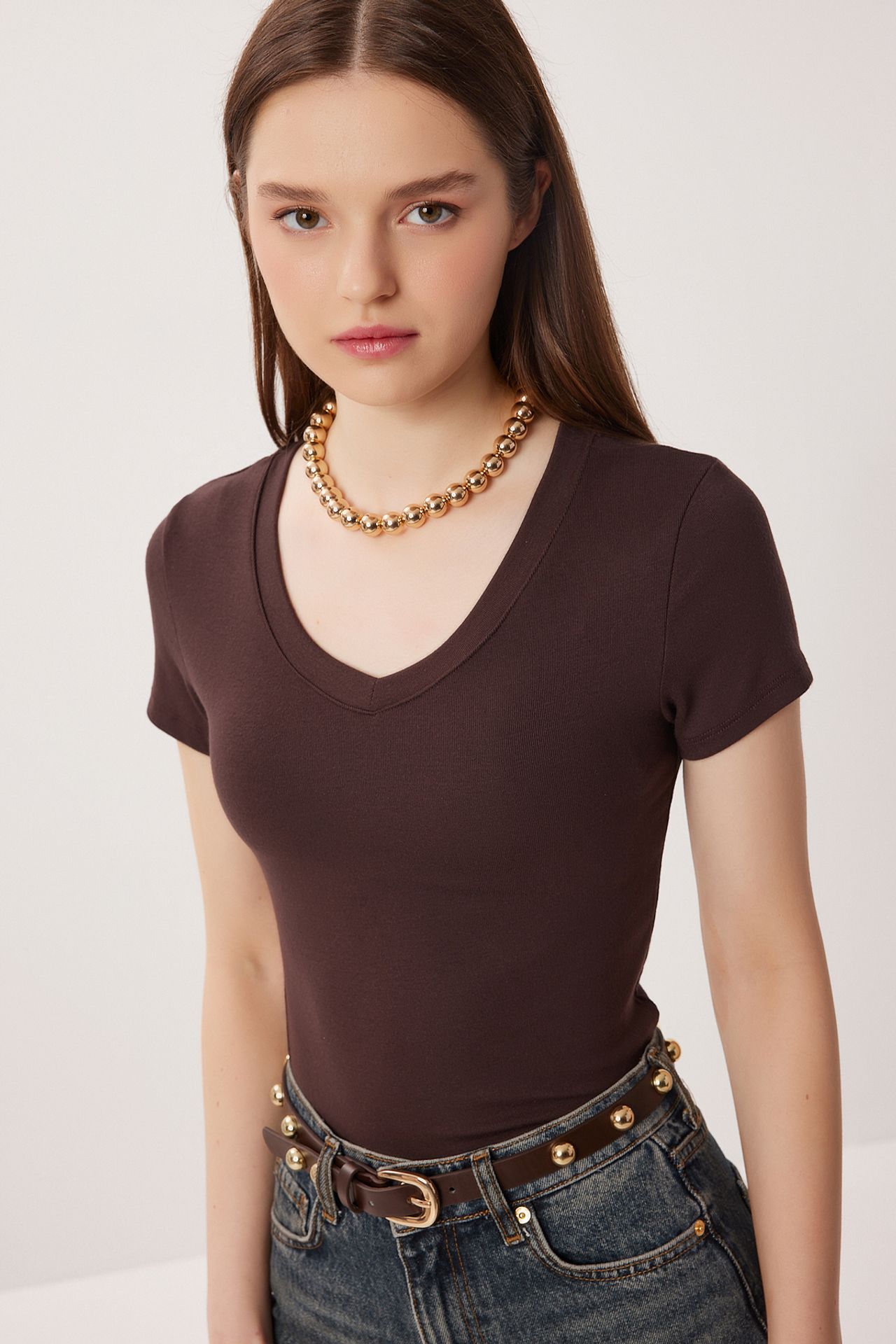 ISTANBUL Basic V-Neck Slim Fit T-Shirt 3