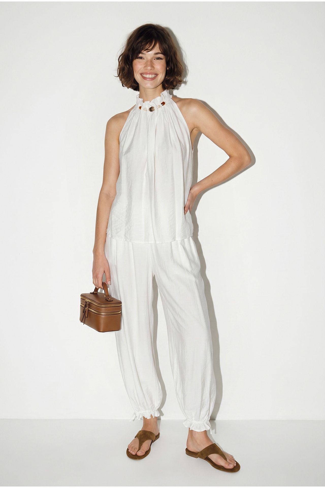 LUCCI Halter Blouse And High-Waist Pants Set 3