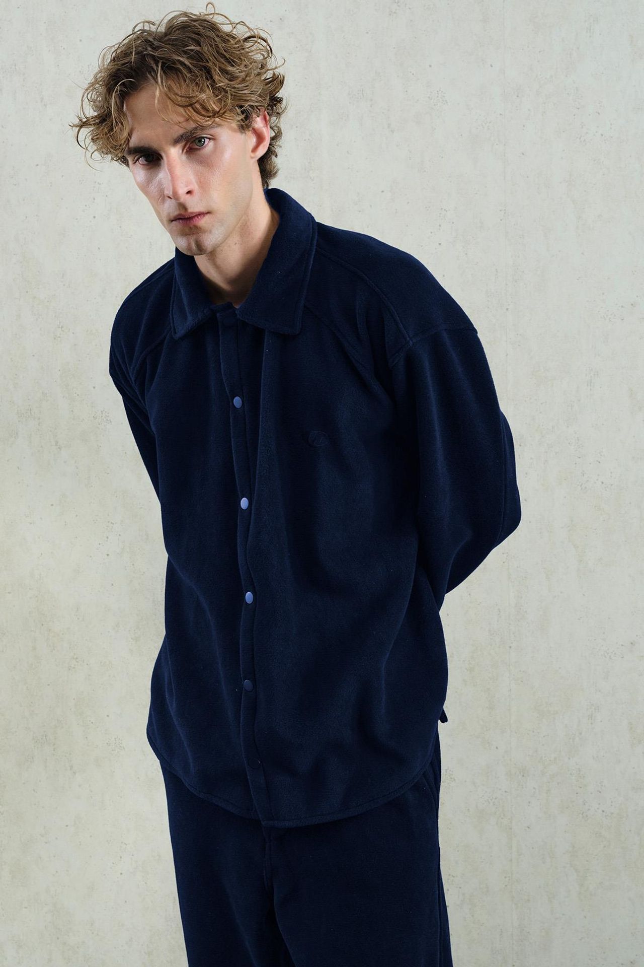 GIESTO Oversized Plush Shirt with Snap Closure 3