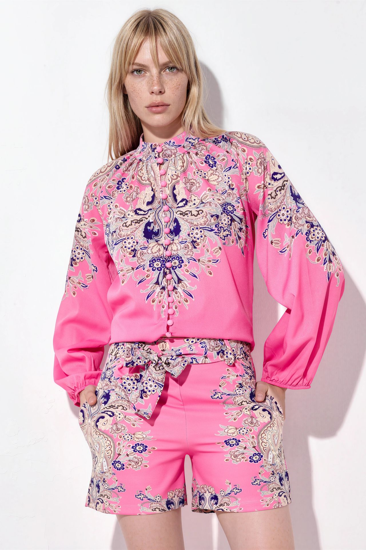 MSN Paisley Tie-front Blouse And Shorts Set 2