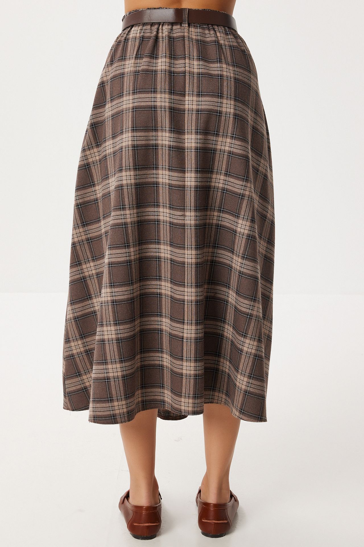 ISTANBUL High Waist Midi Skirt with Button Closure 4