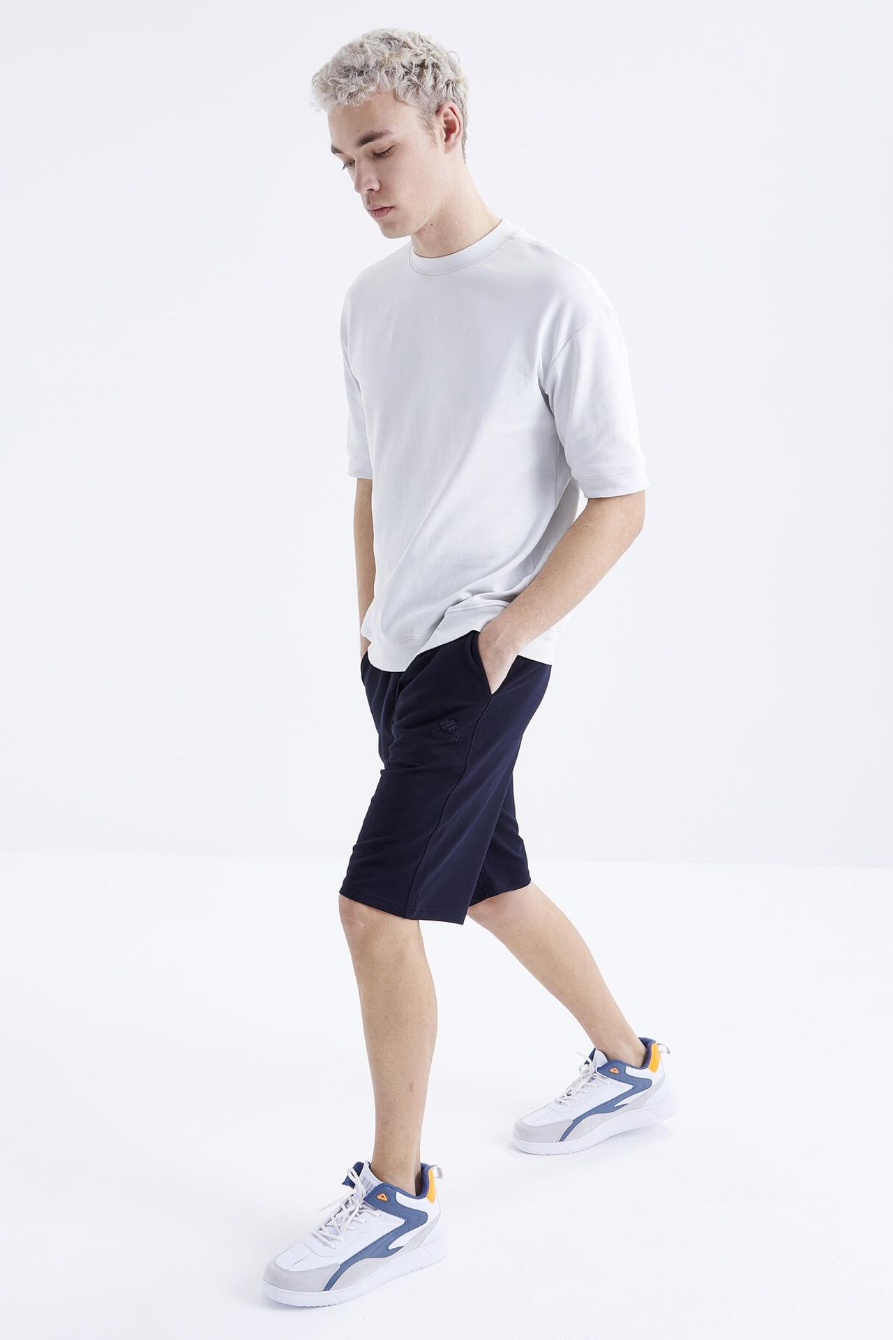 TOMMY Men's Jersey Shorts With Drawstring Waist 5