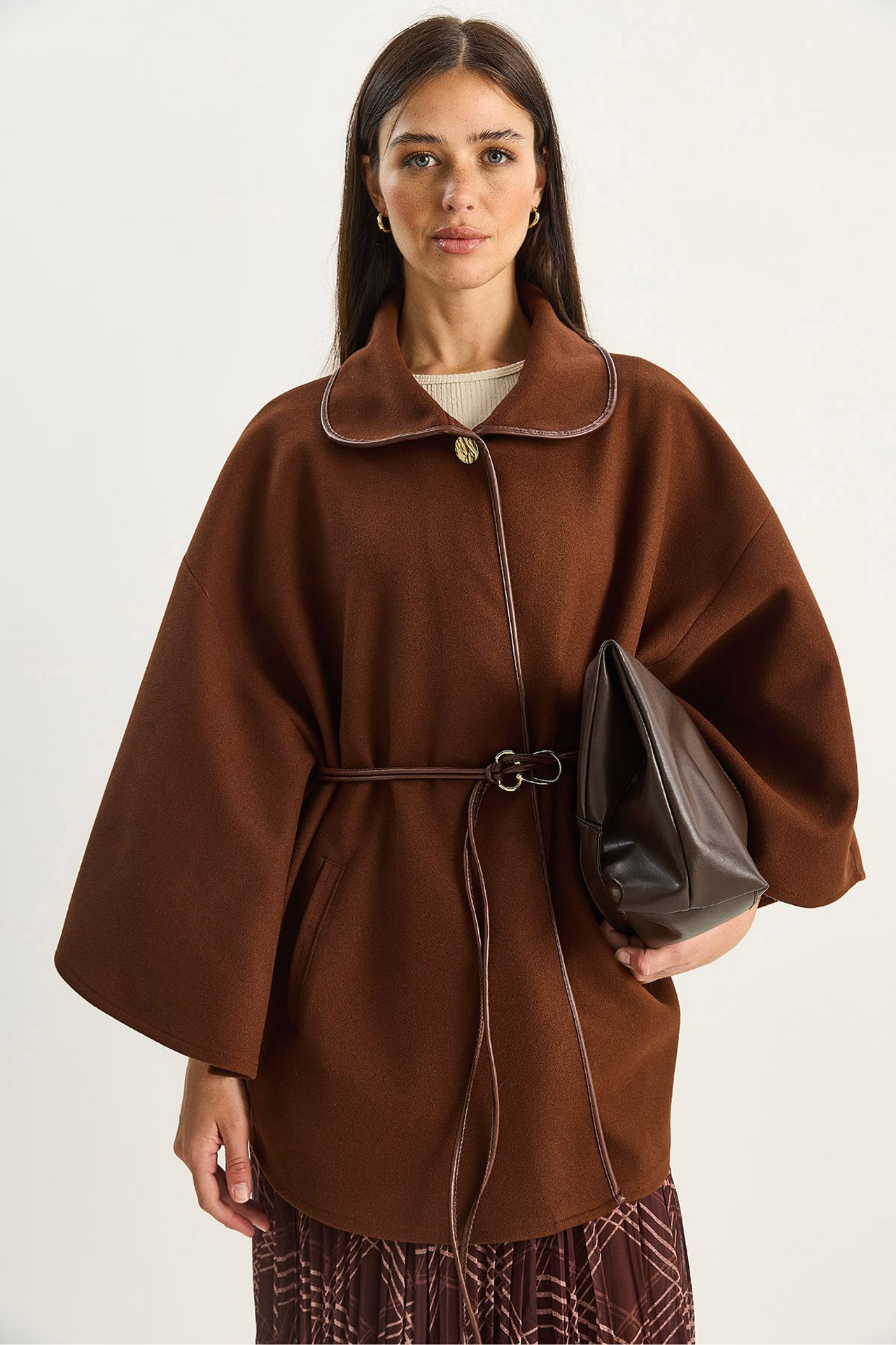 LUCCI Oversized Textured Wool Blend Overcoat with Jacket Collar 1