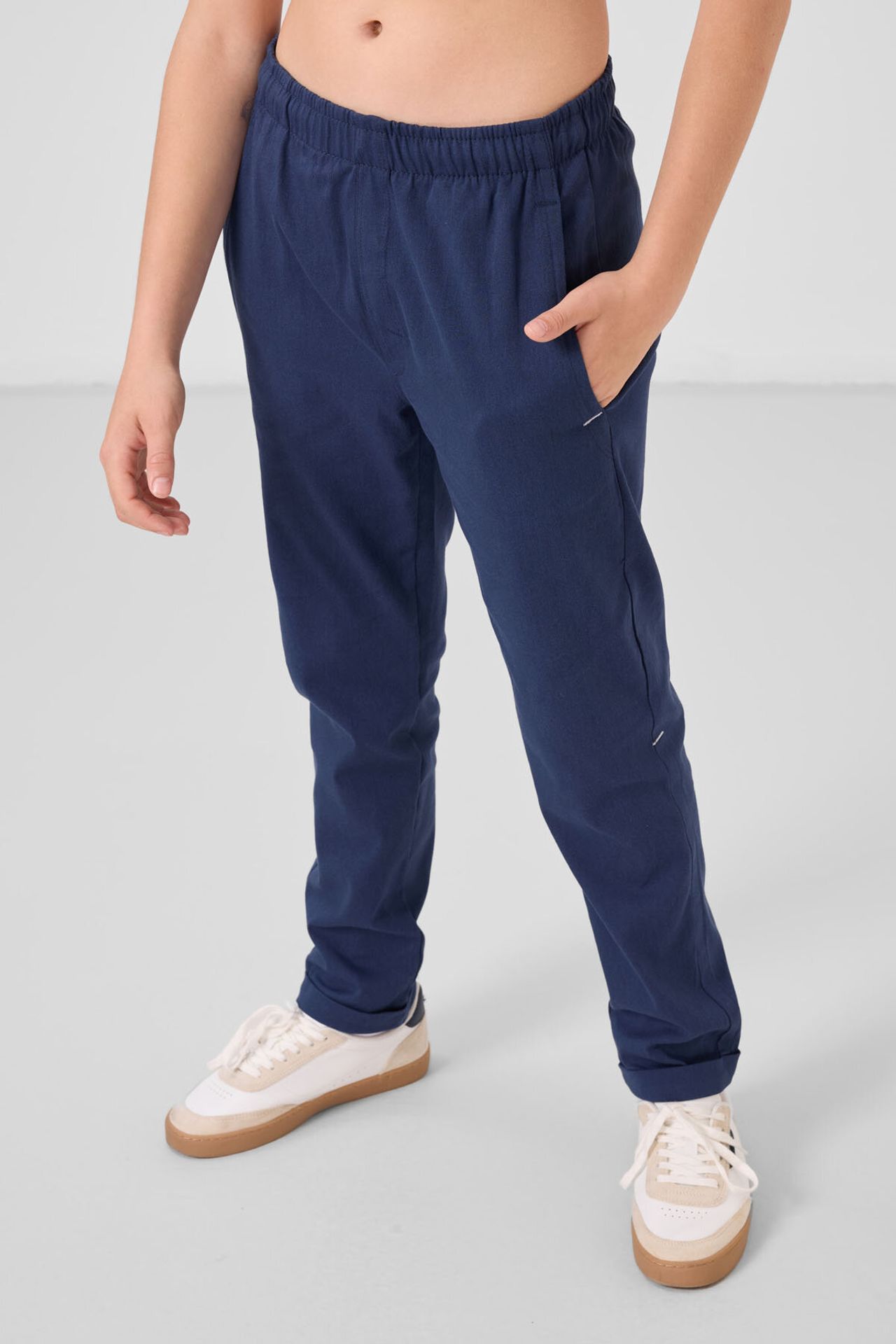 TOMMY Youth Pull-On Straight Leg Joggers 4
